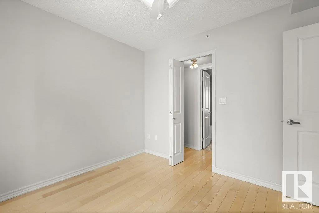 10180 104 Street