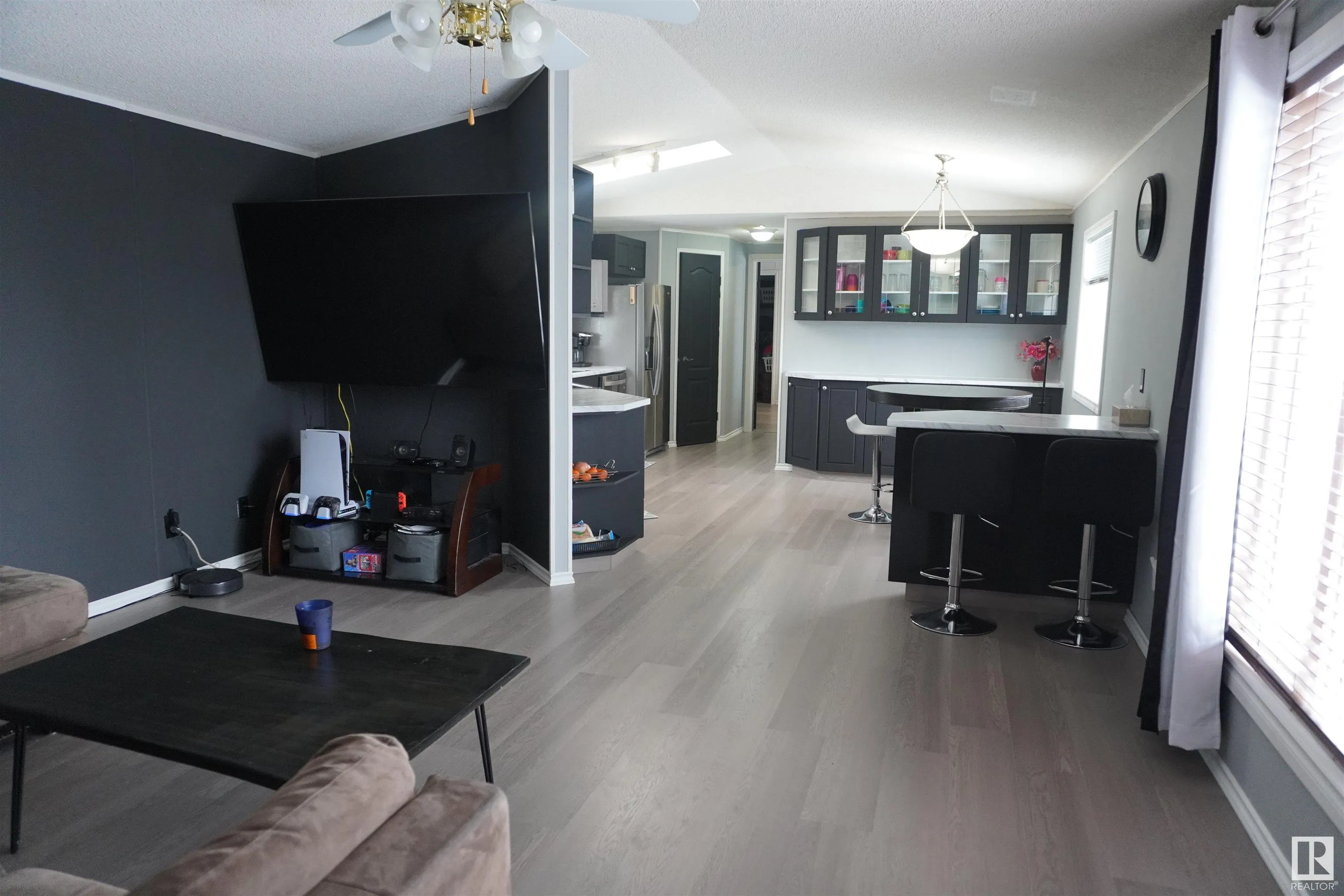 1618 Jubilee Crescent