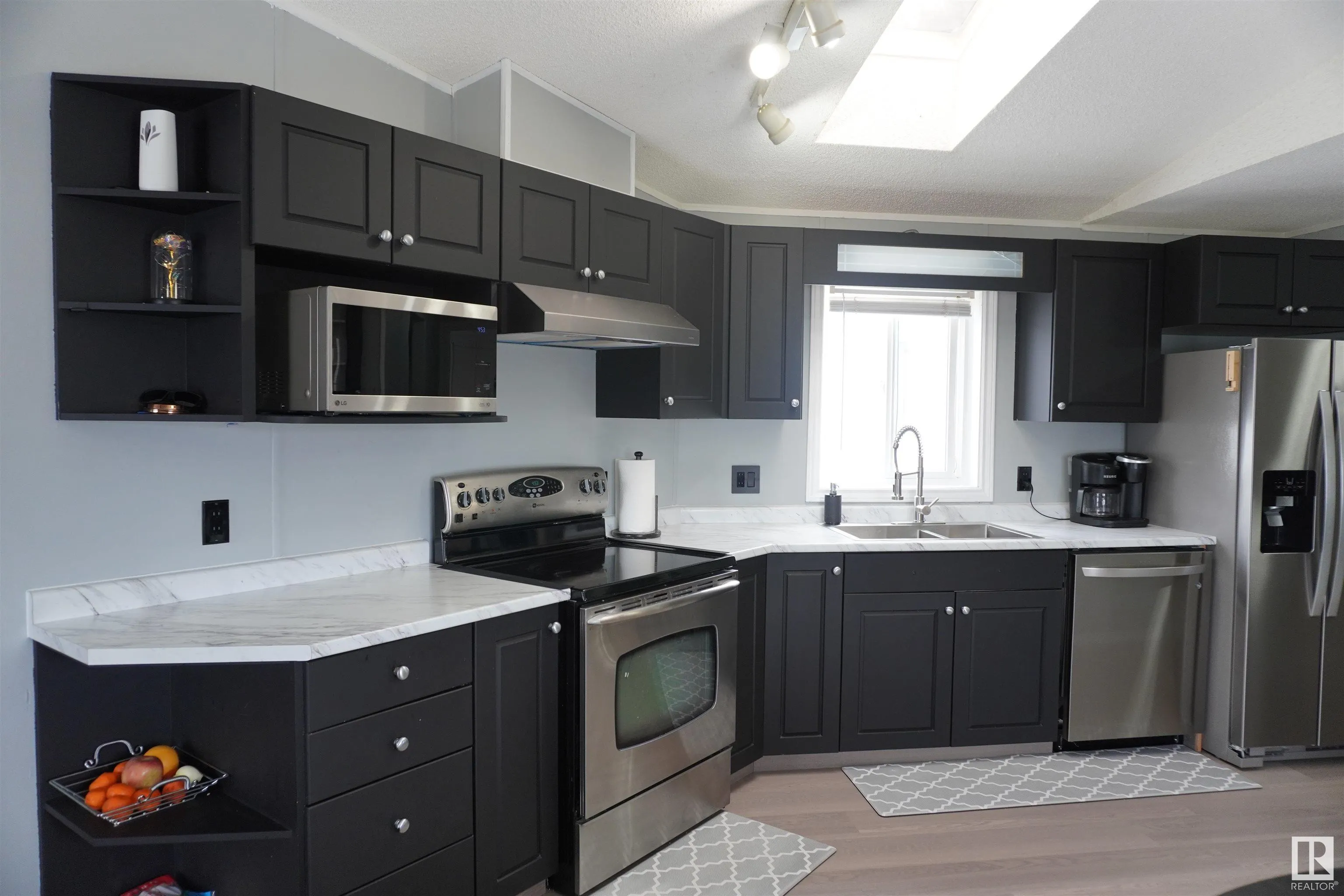 1618 Jubilee Crescent