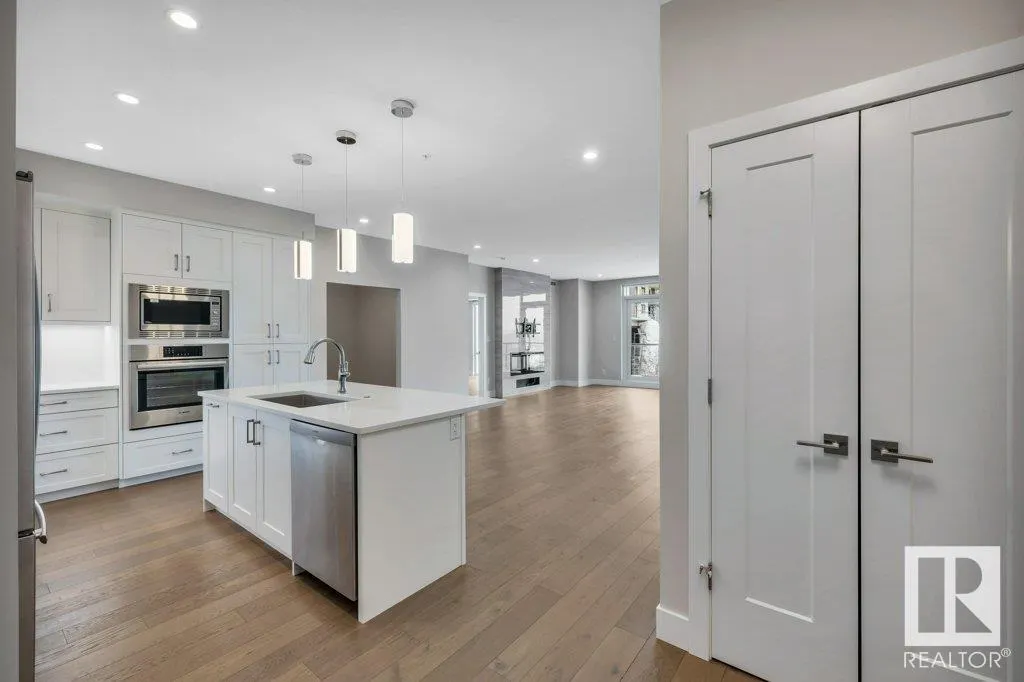 200 Bellerose Drive