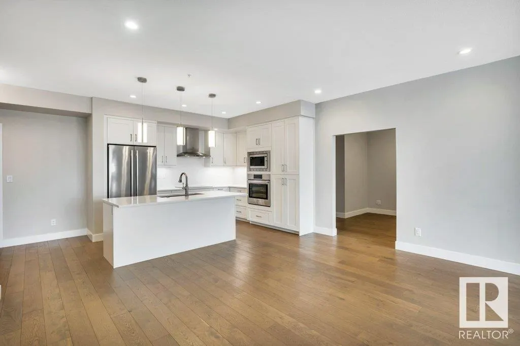 200 Bellerose Drive