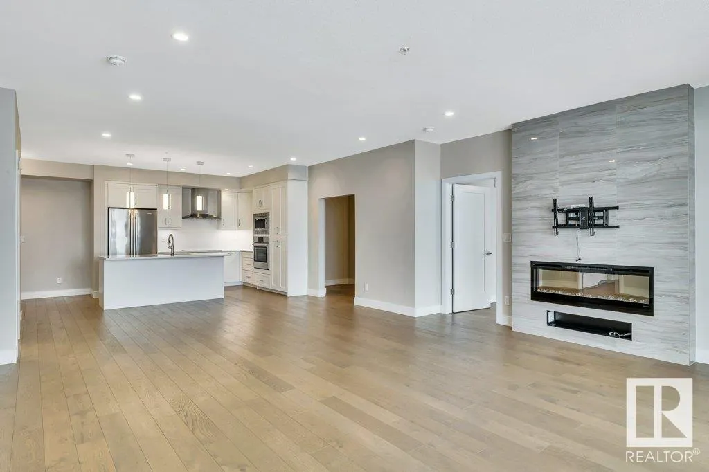 200 Bellerose Drive