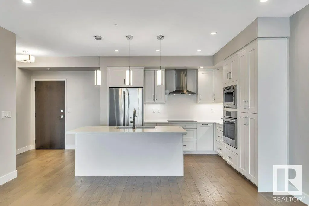 200 Bellerose Drive