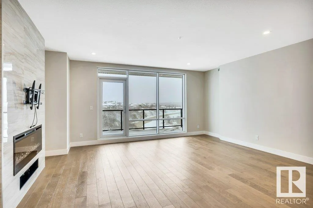 200 Bellerose Drive