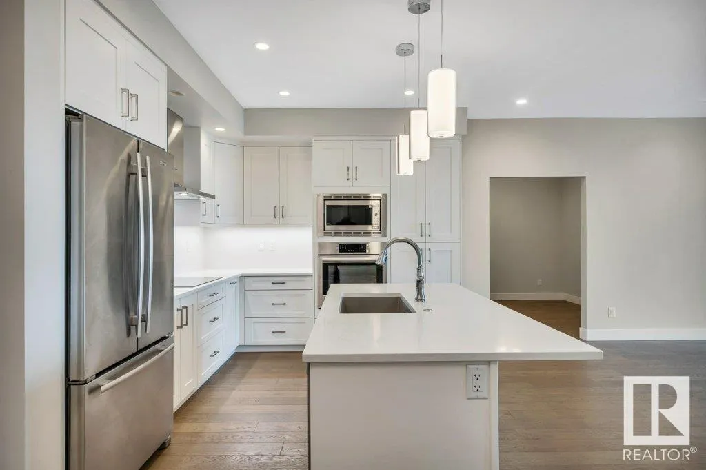 200 Bellerose Drive