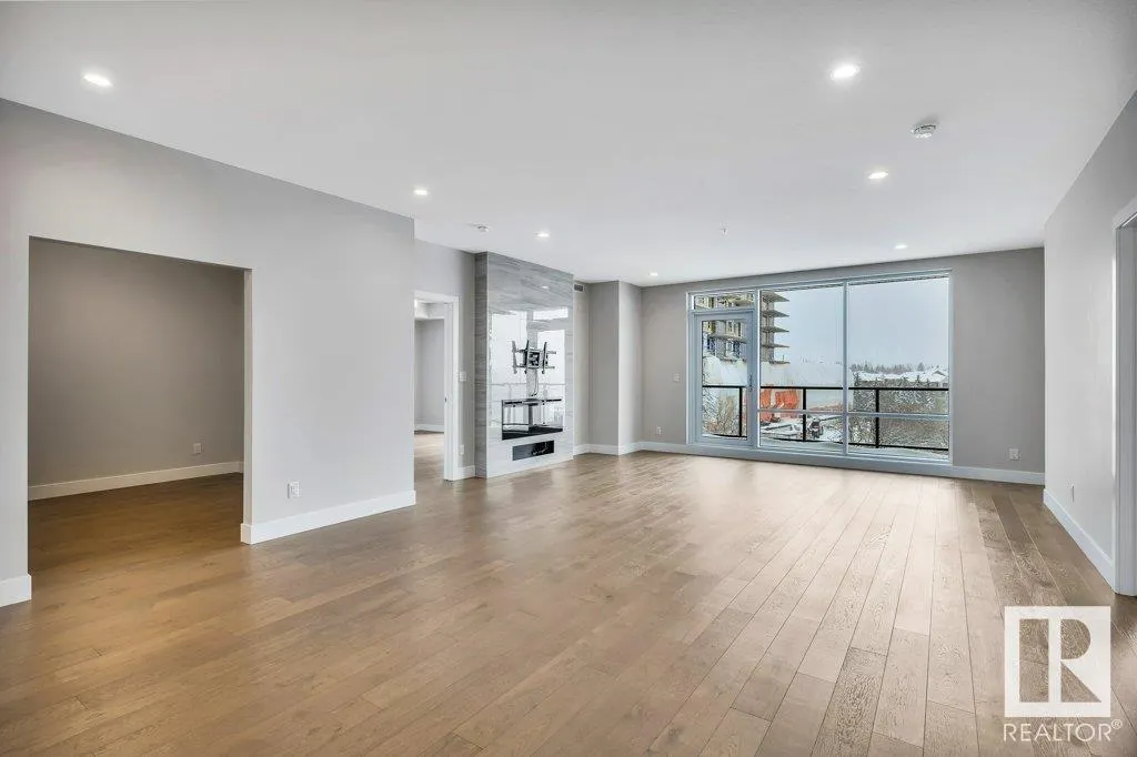 200 Bellerose Drive