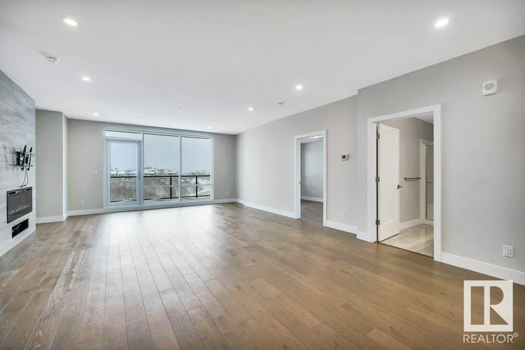 200 Bellerose Drive