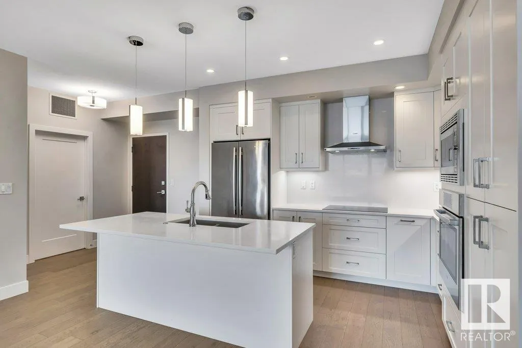 200 Bellerose Drive