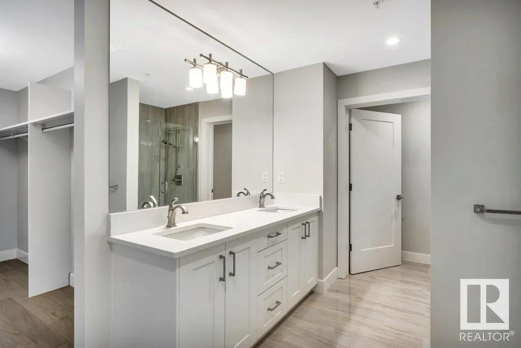 200 Bellerose Drive