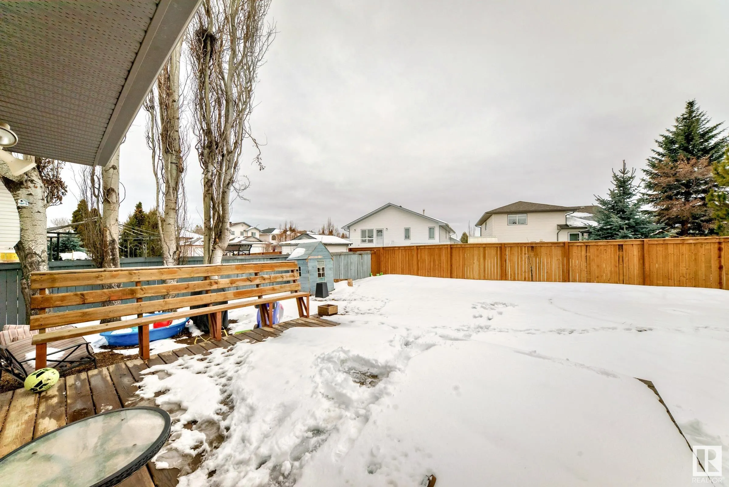 43 HAWTHORNE Crescent