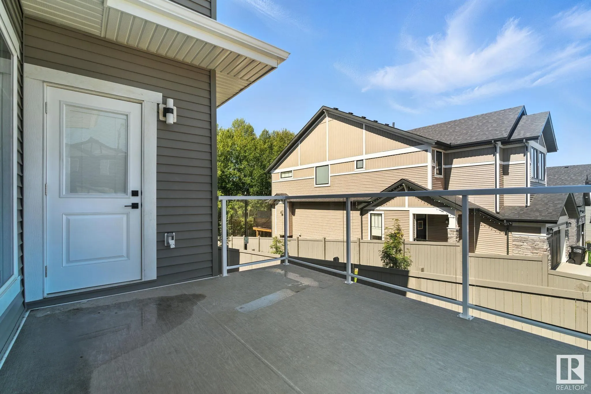1135 GYRFALCON Crescent