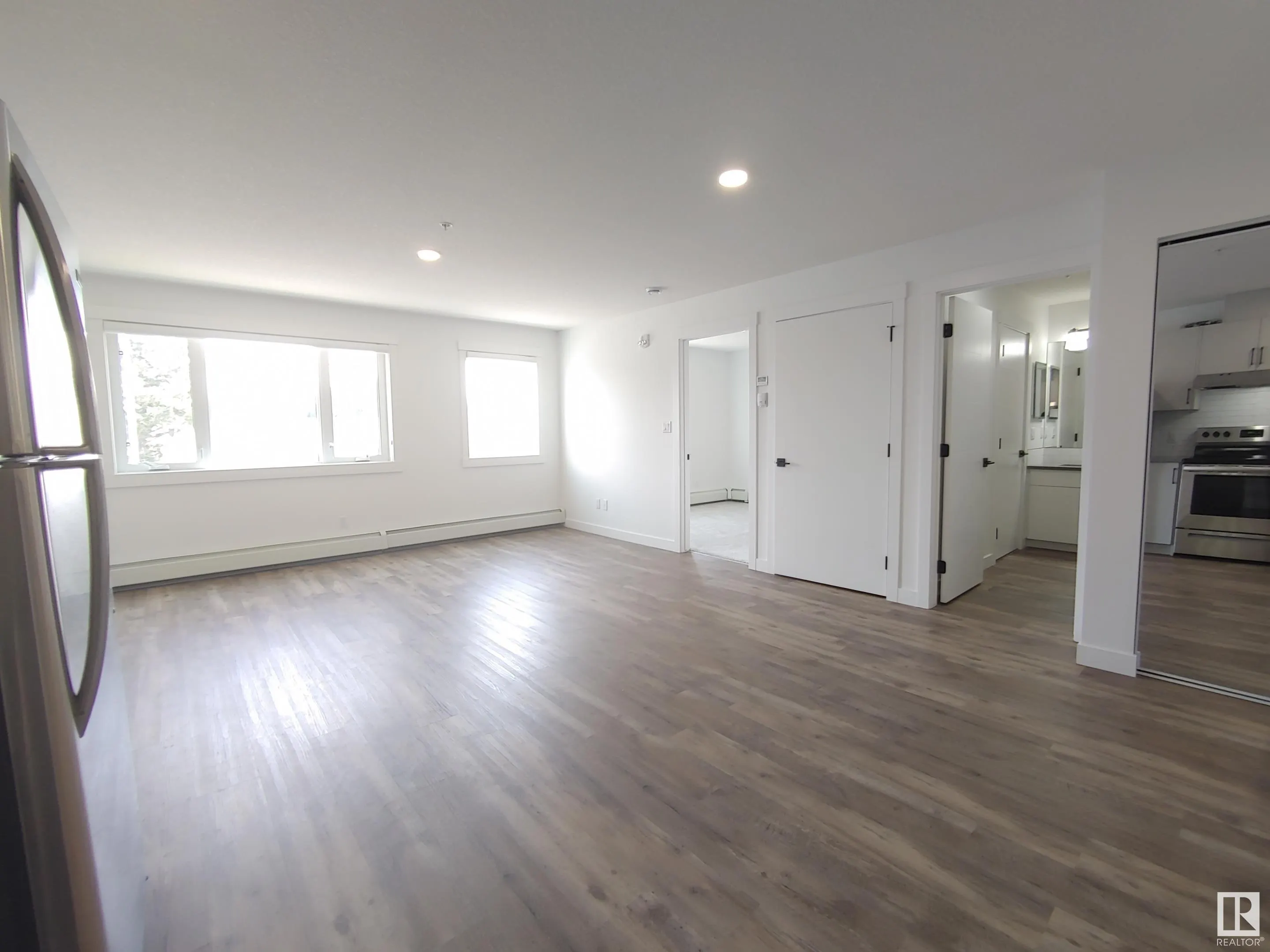 10882 98 Street