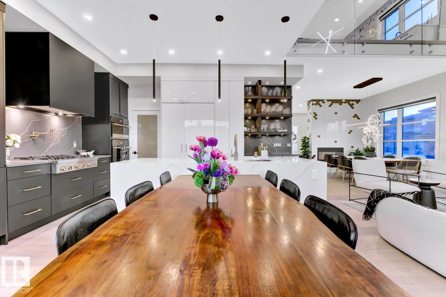 5006 WOOLSEY Place