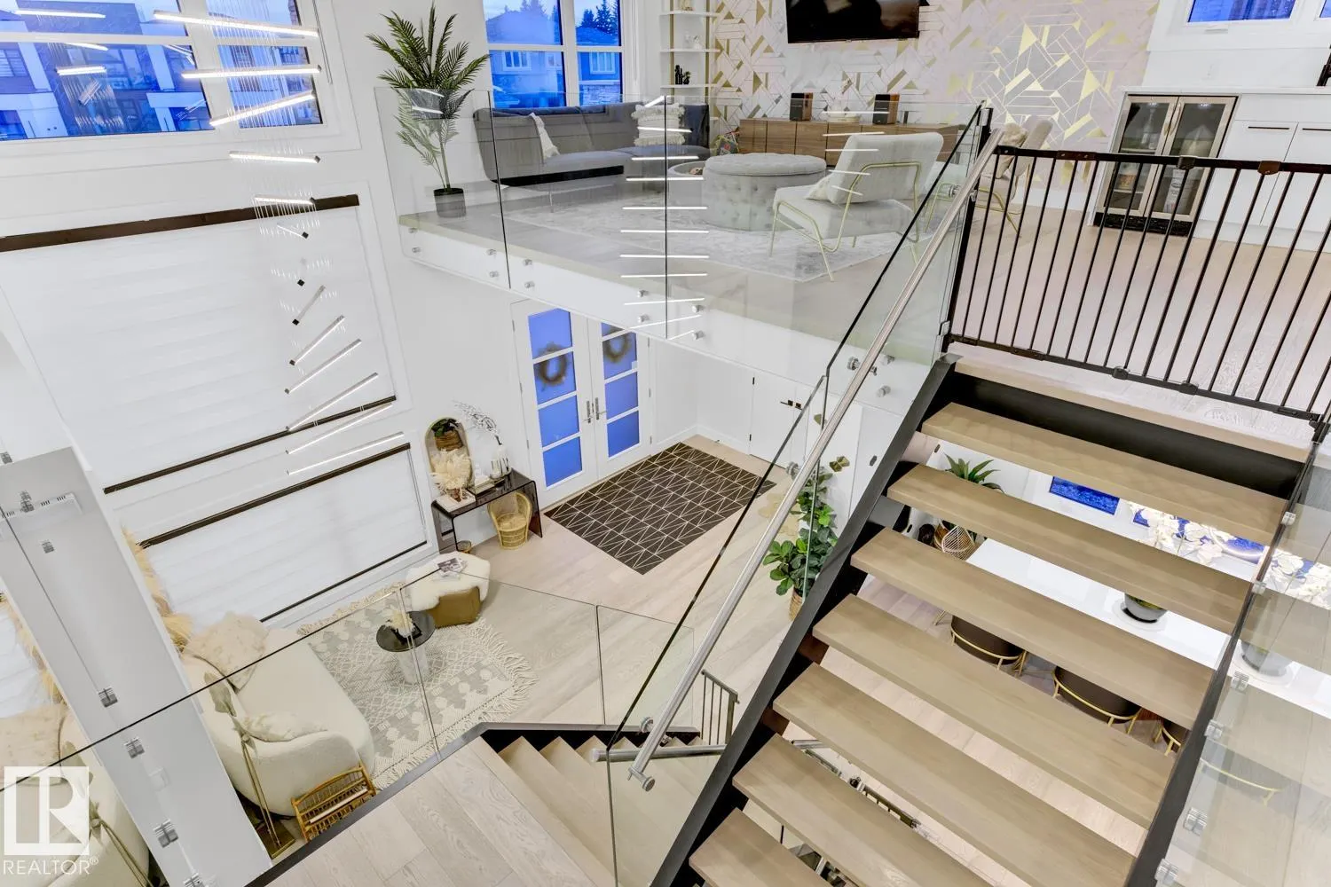 5006 WOOLSEY Place