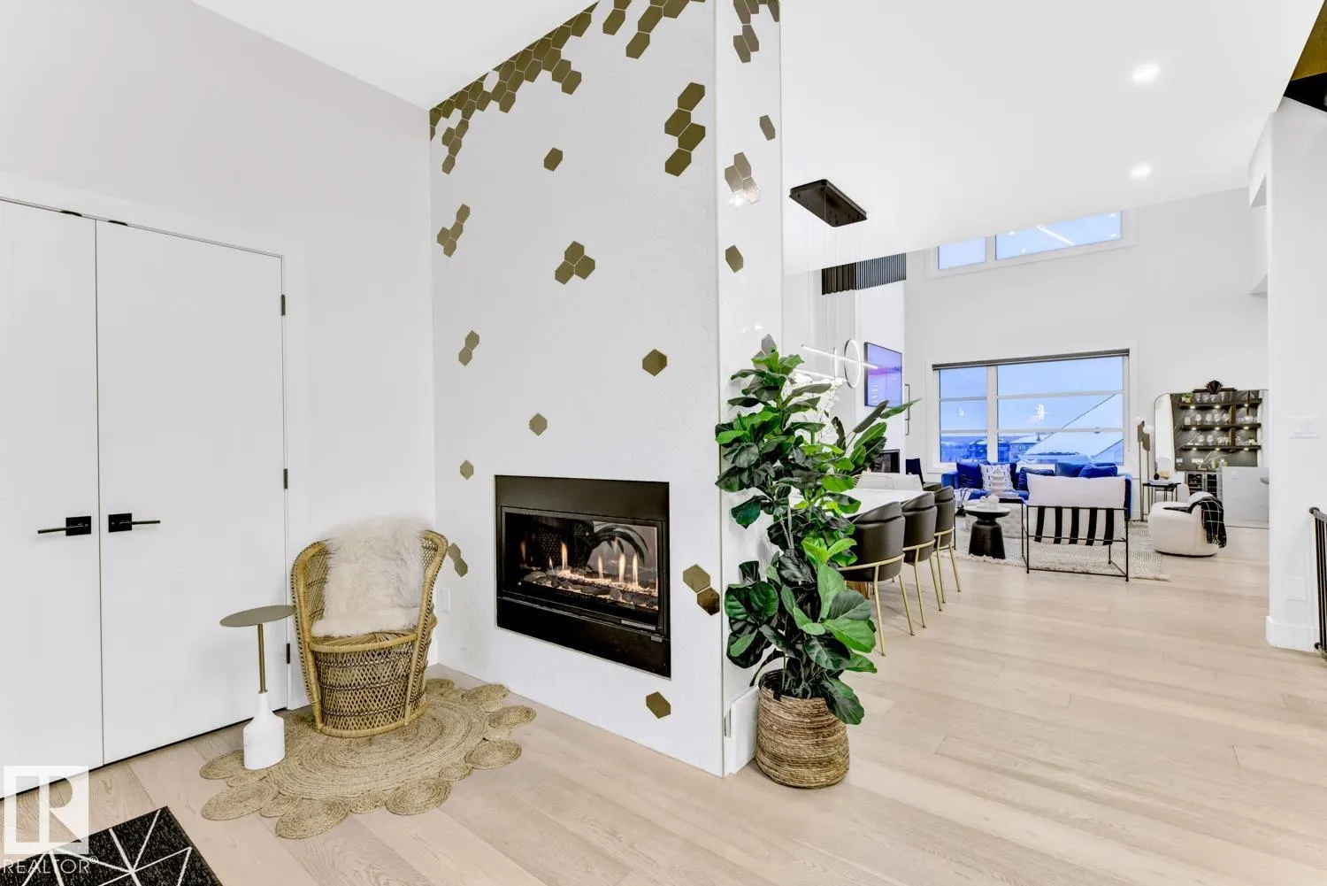 5006 WOOLSEY Place