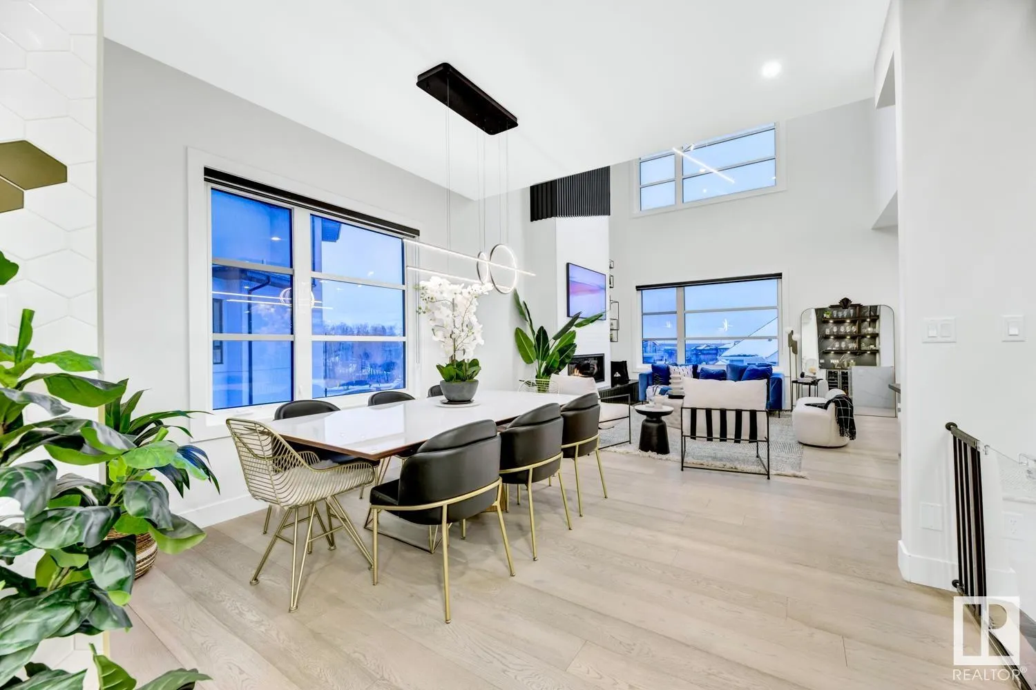 5006 WOOLSEY Place