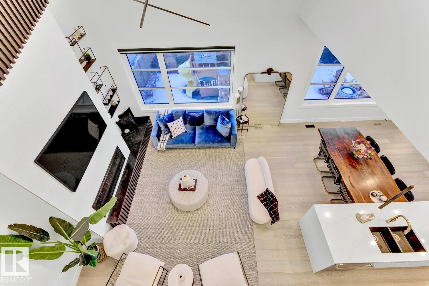 5006 WOOLSEY Place