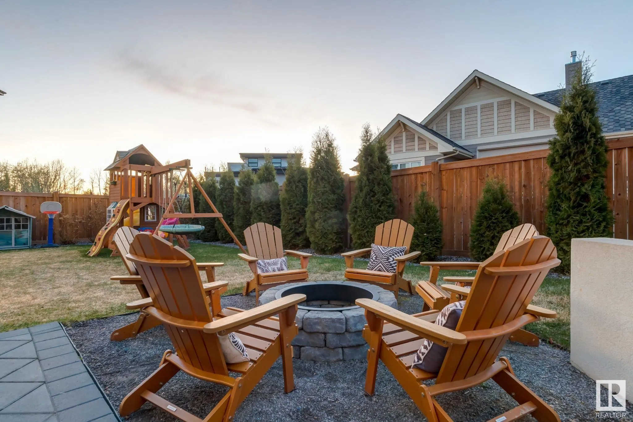 5006 WOOLSEY Place