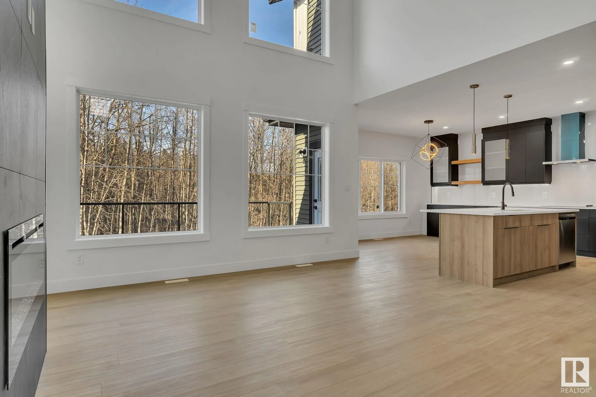 3311 Chernowski Way
