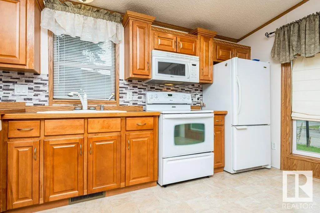 48 Willow Park Estates