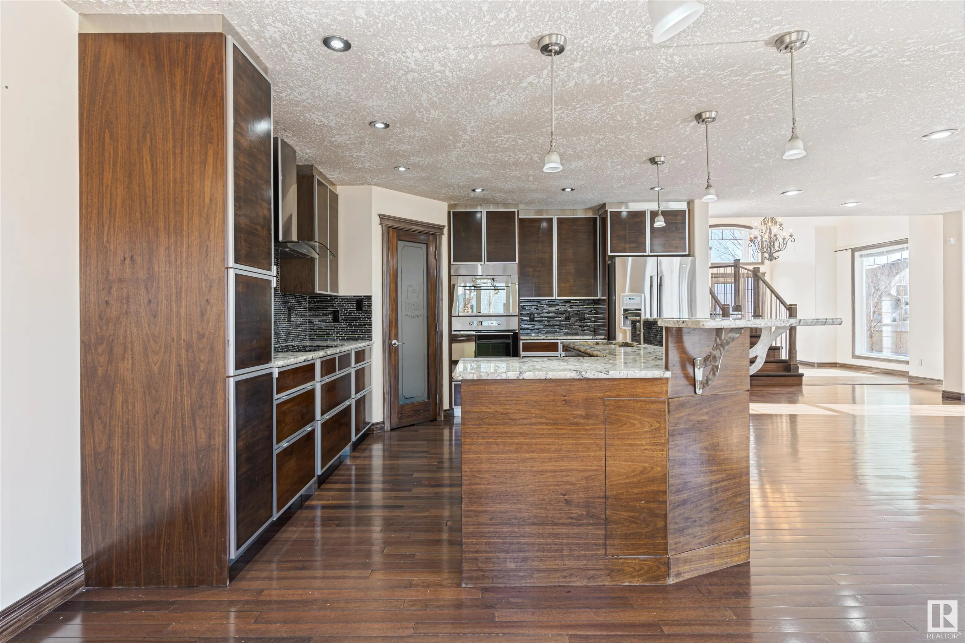 126 ANISE Close