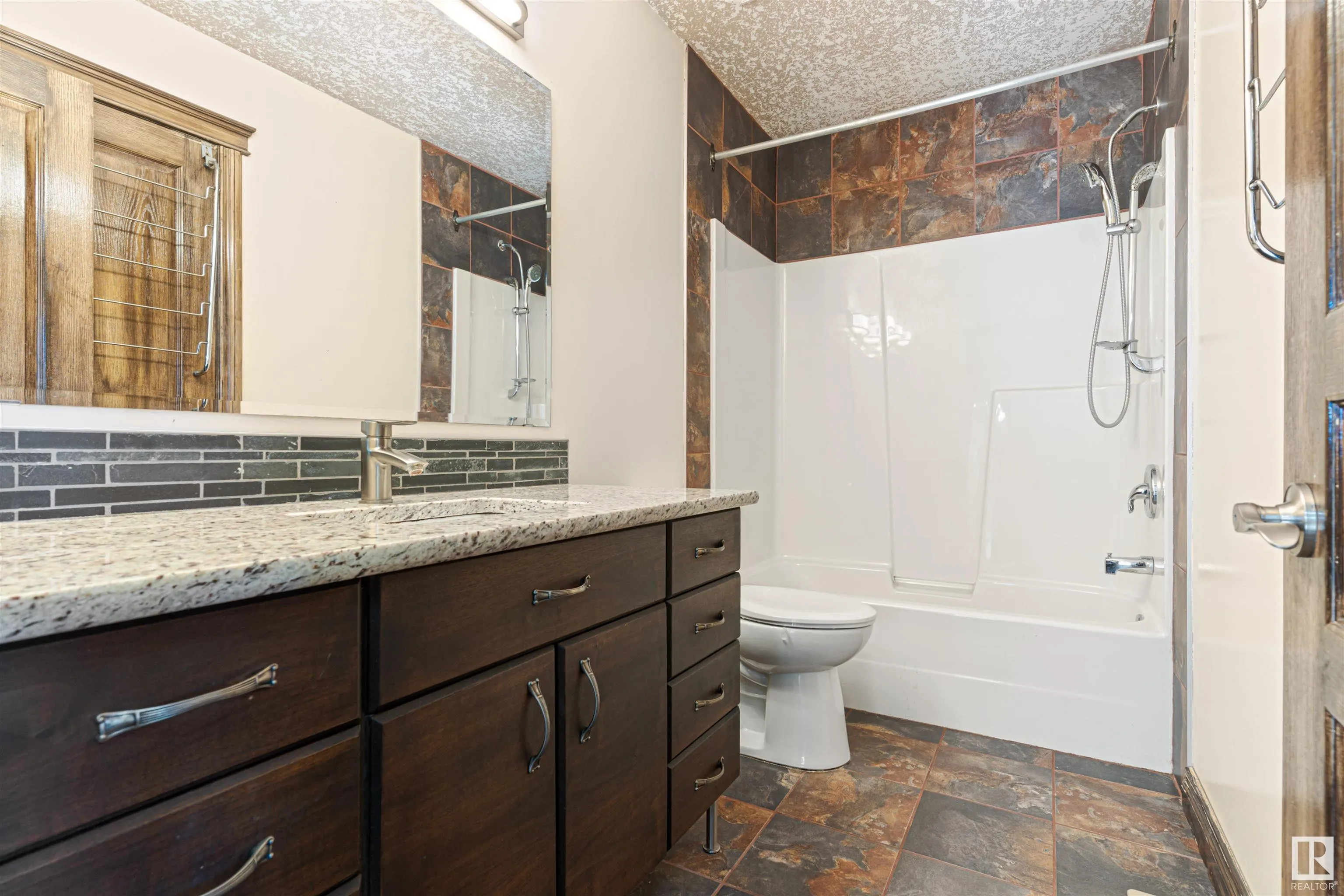 126 ANISE Close