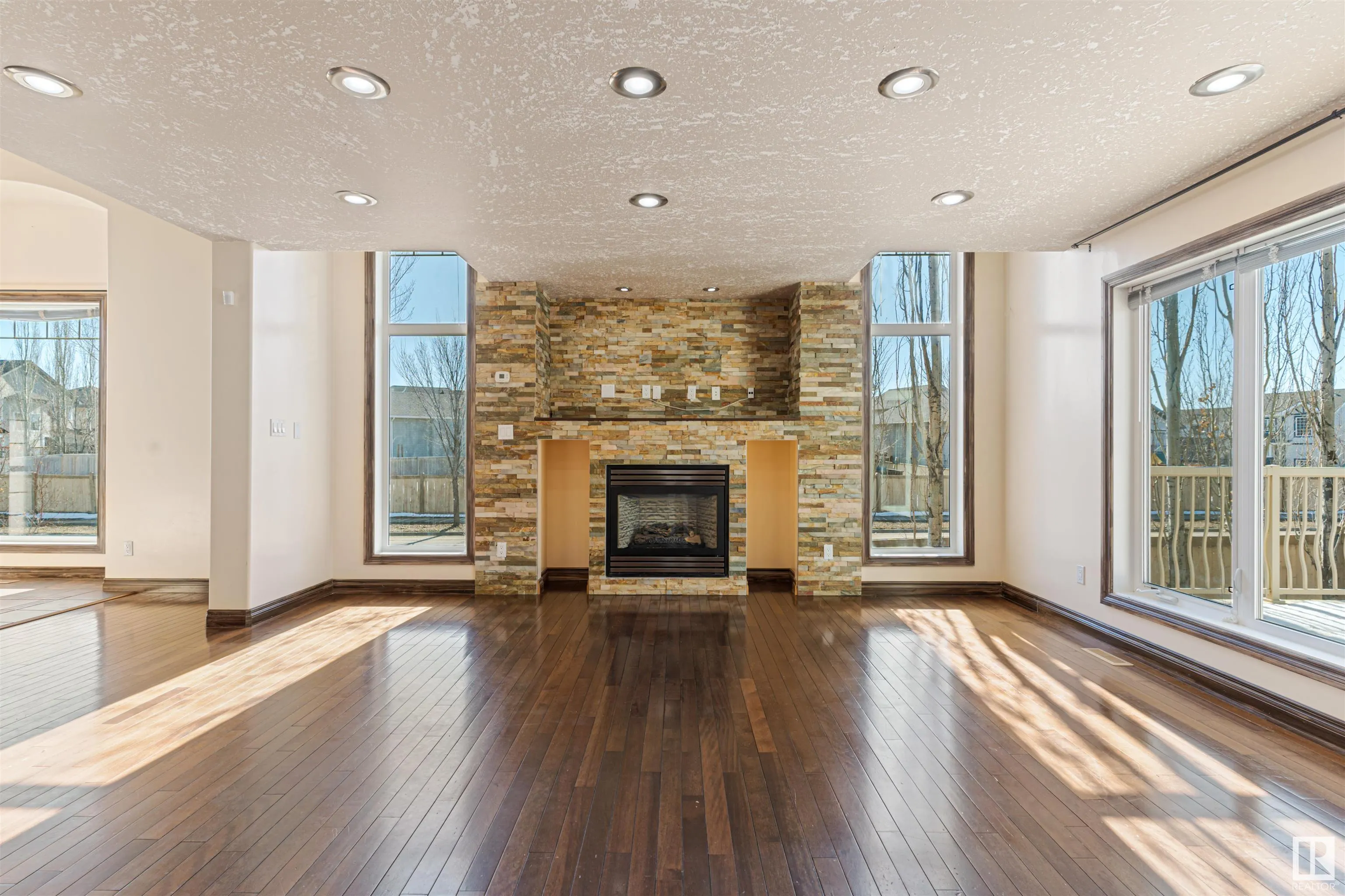 126 ANISE Close