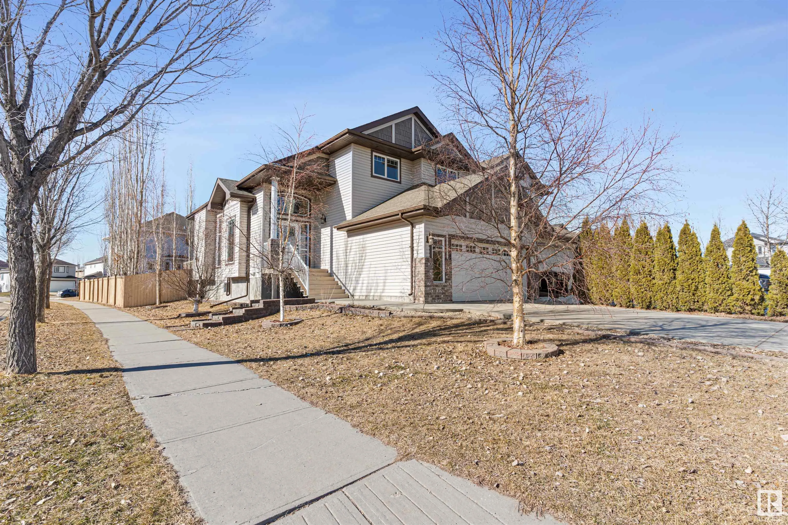 126 ANISE Close