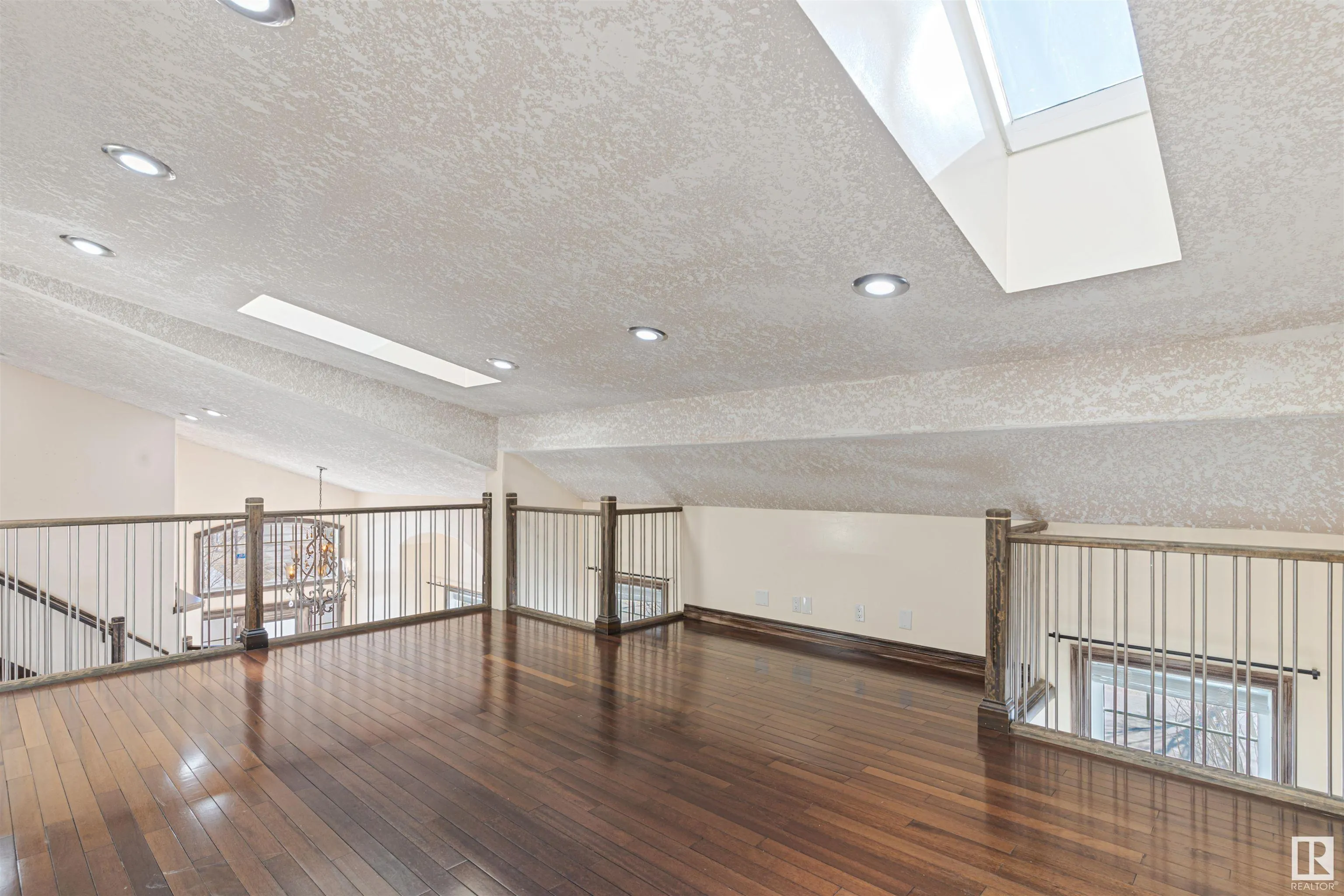 126 ANISE Close