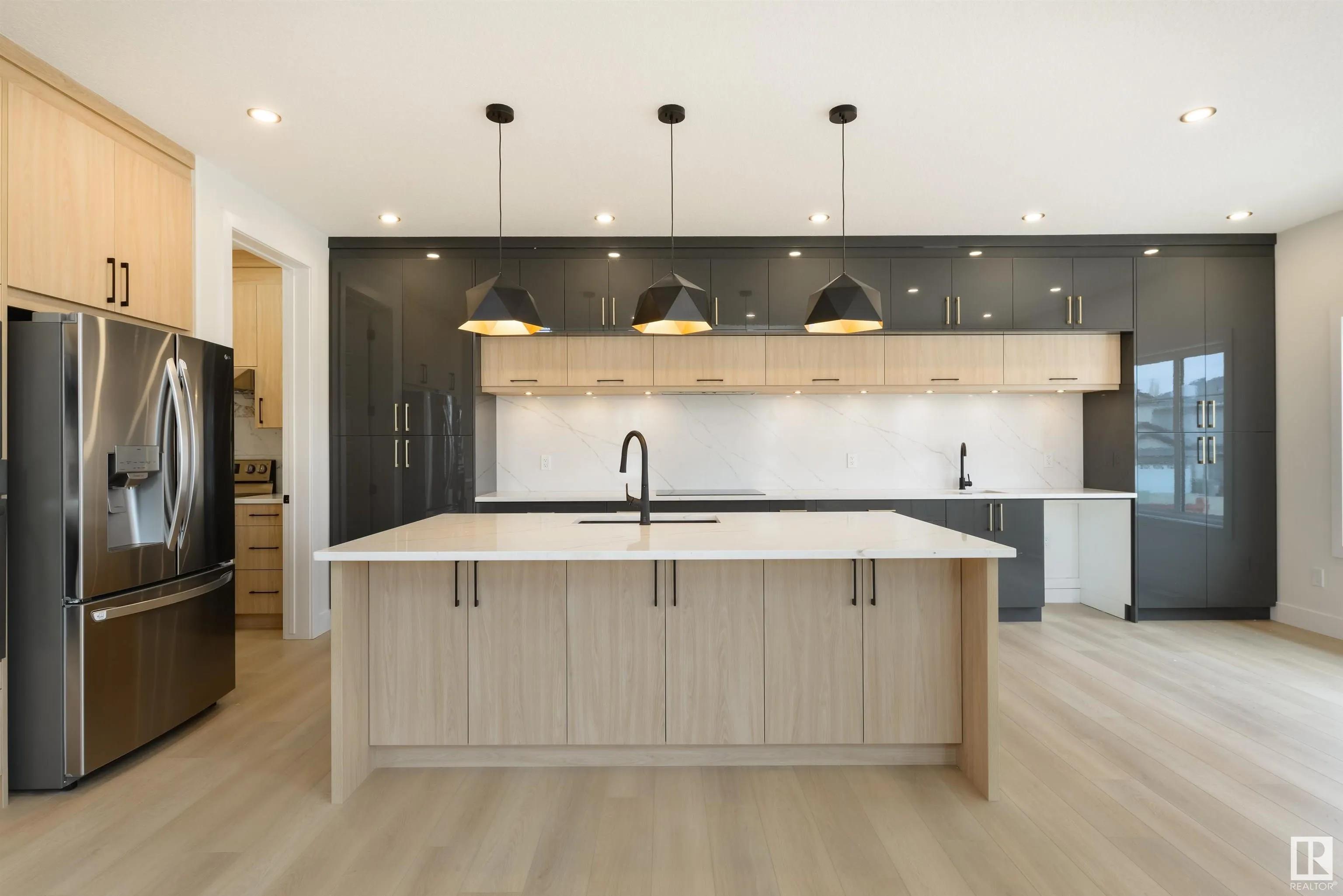 100 RUE MONETTE