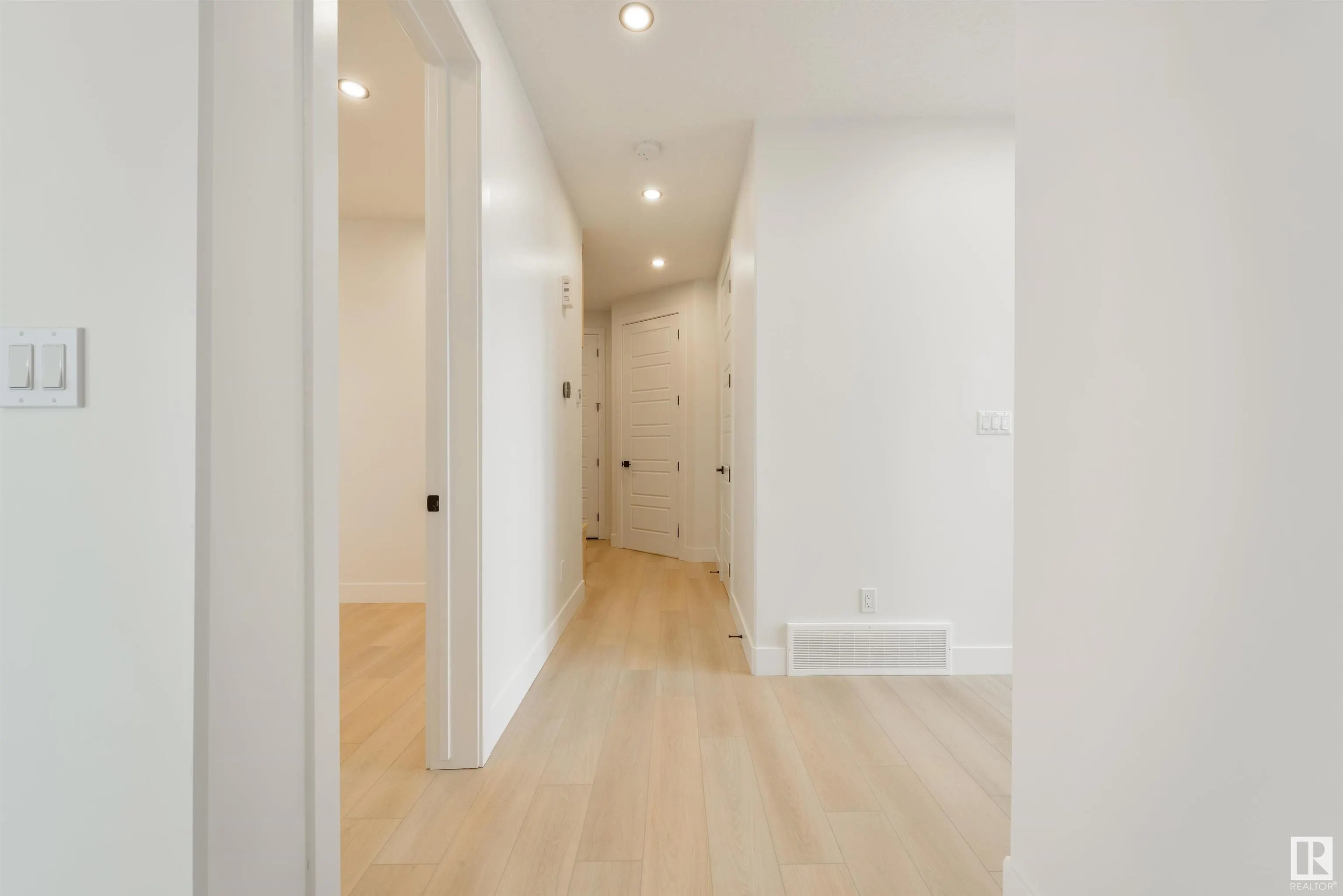 100 RUE MONETTE