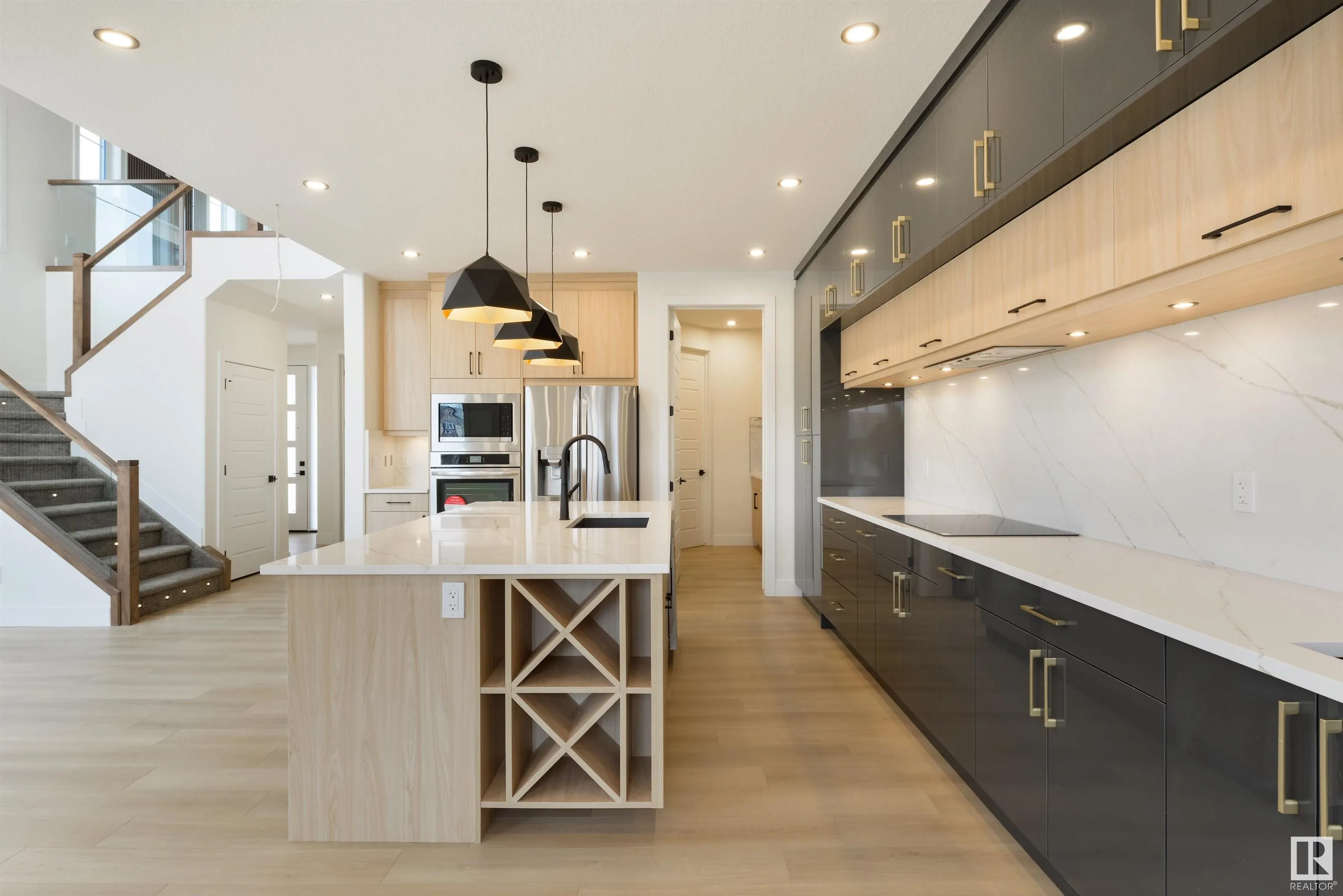 100 RUE MONETTE