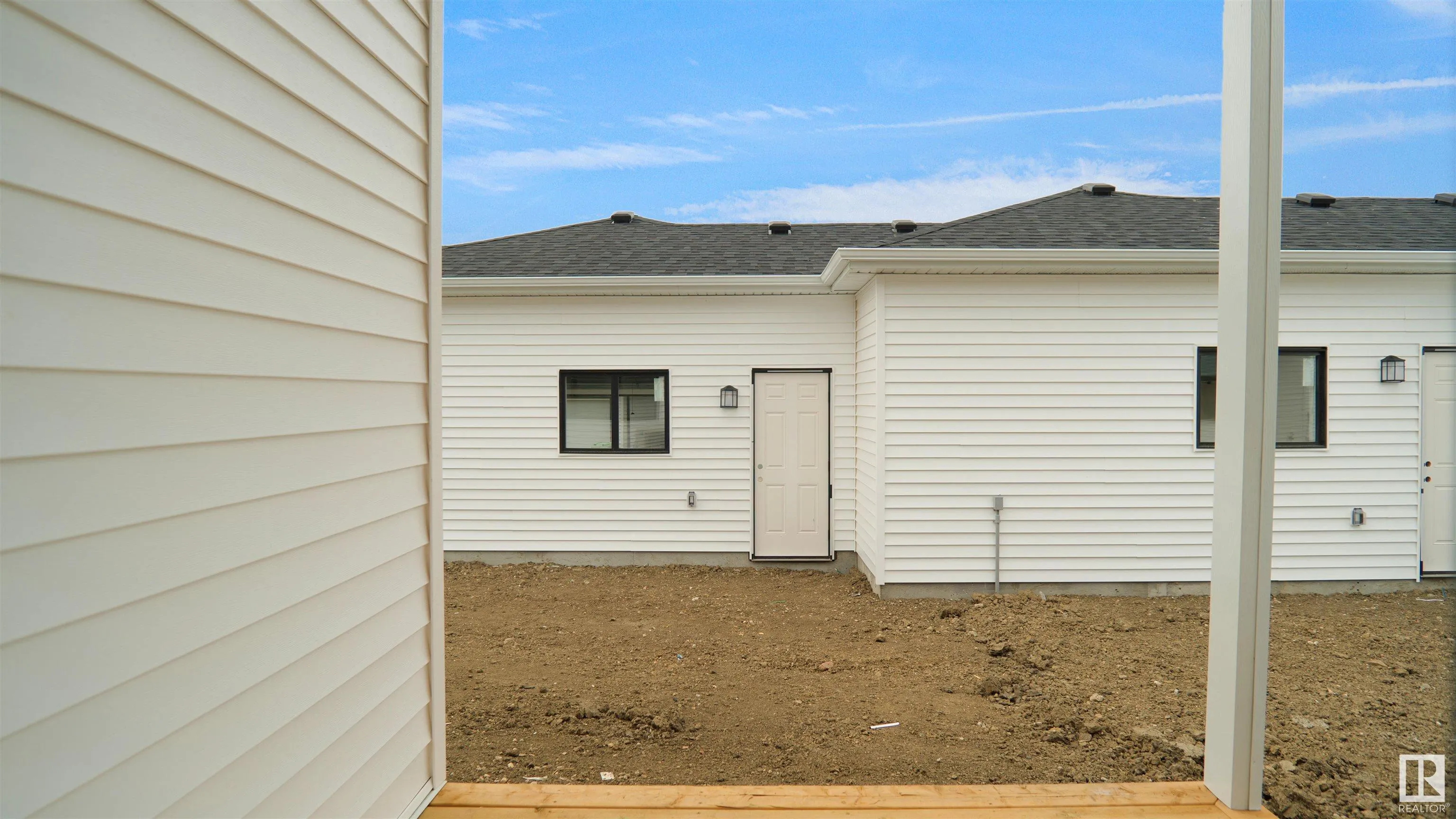21 DEER MEADOW Crescent