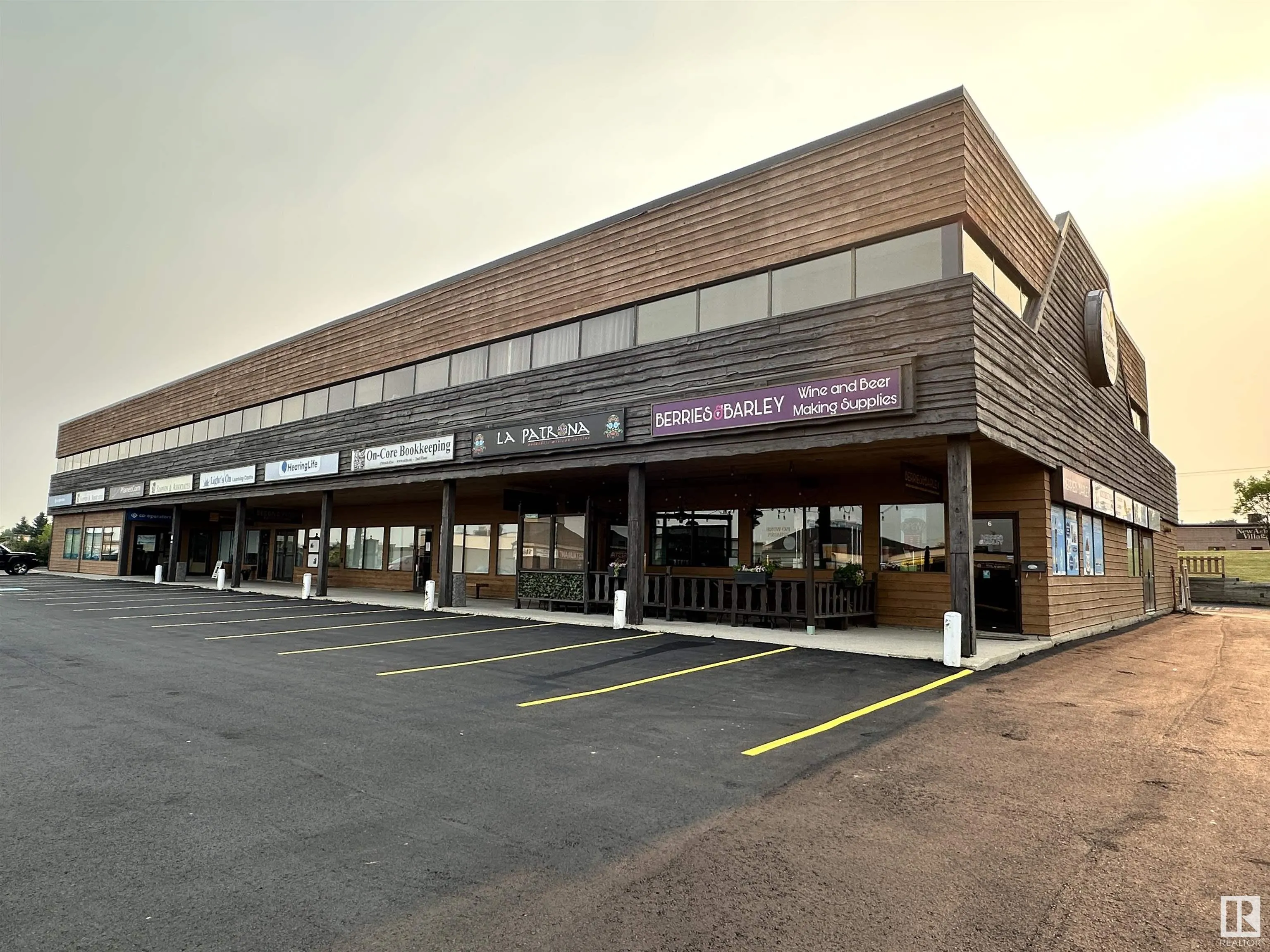2 ATHABASCAN Avenue