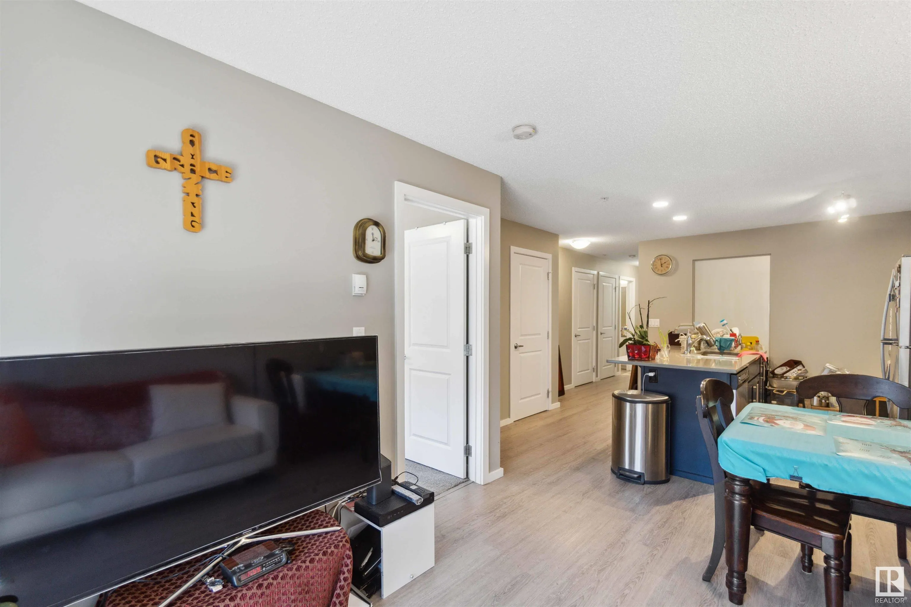 394 WINDERMERE Road