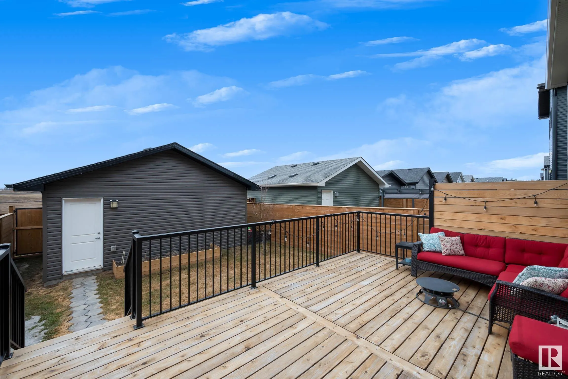 60 REDSPUR Drive