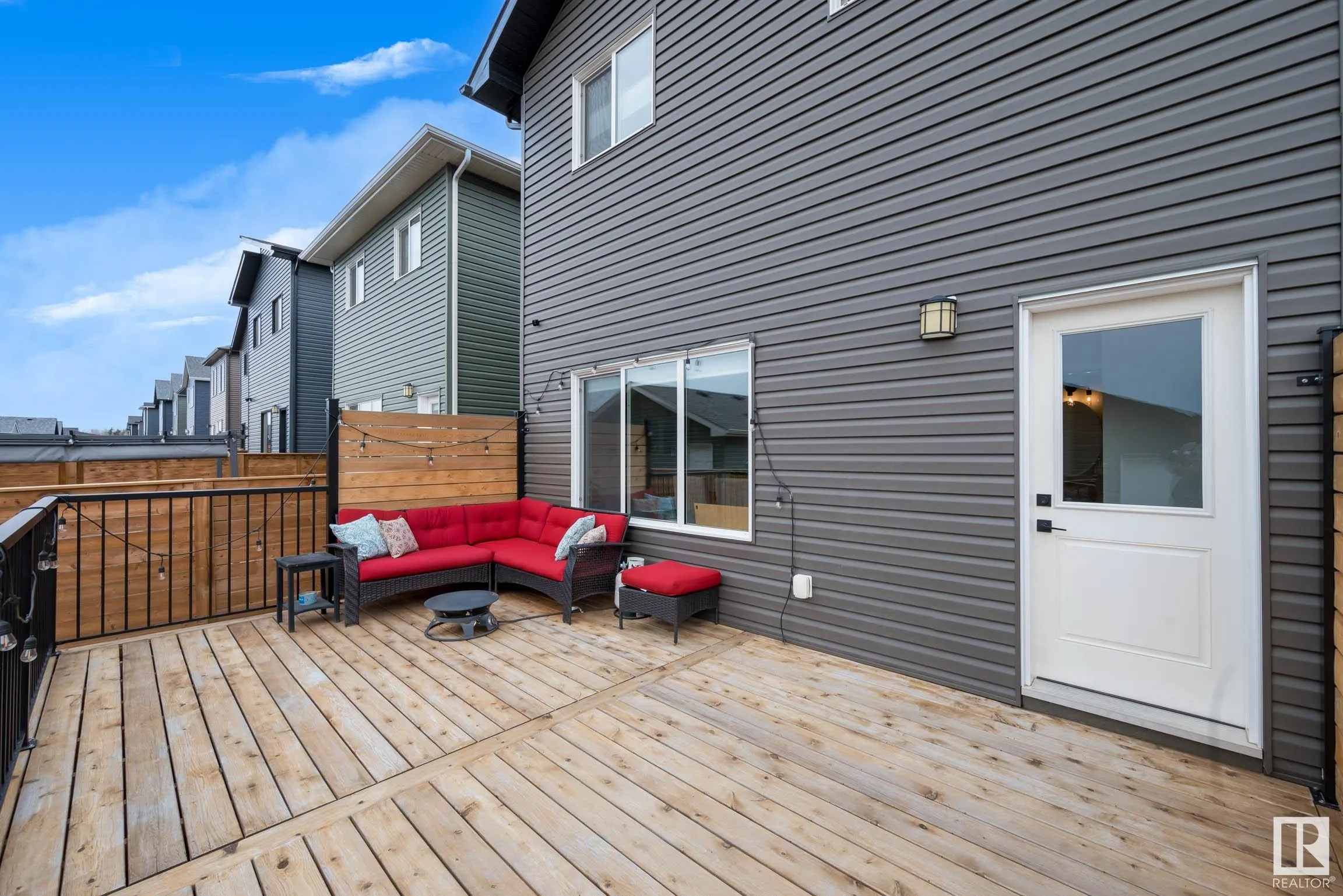 60 REDSPUR Drive