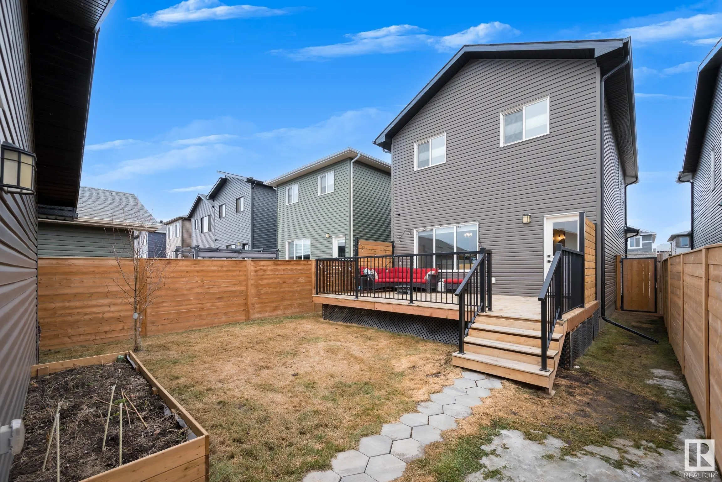 60 REDSPUR Drive