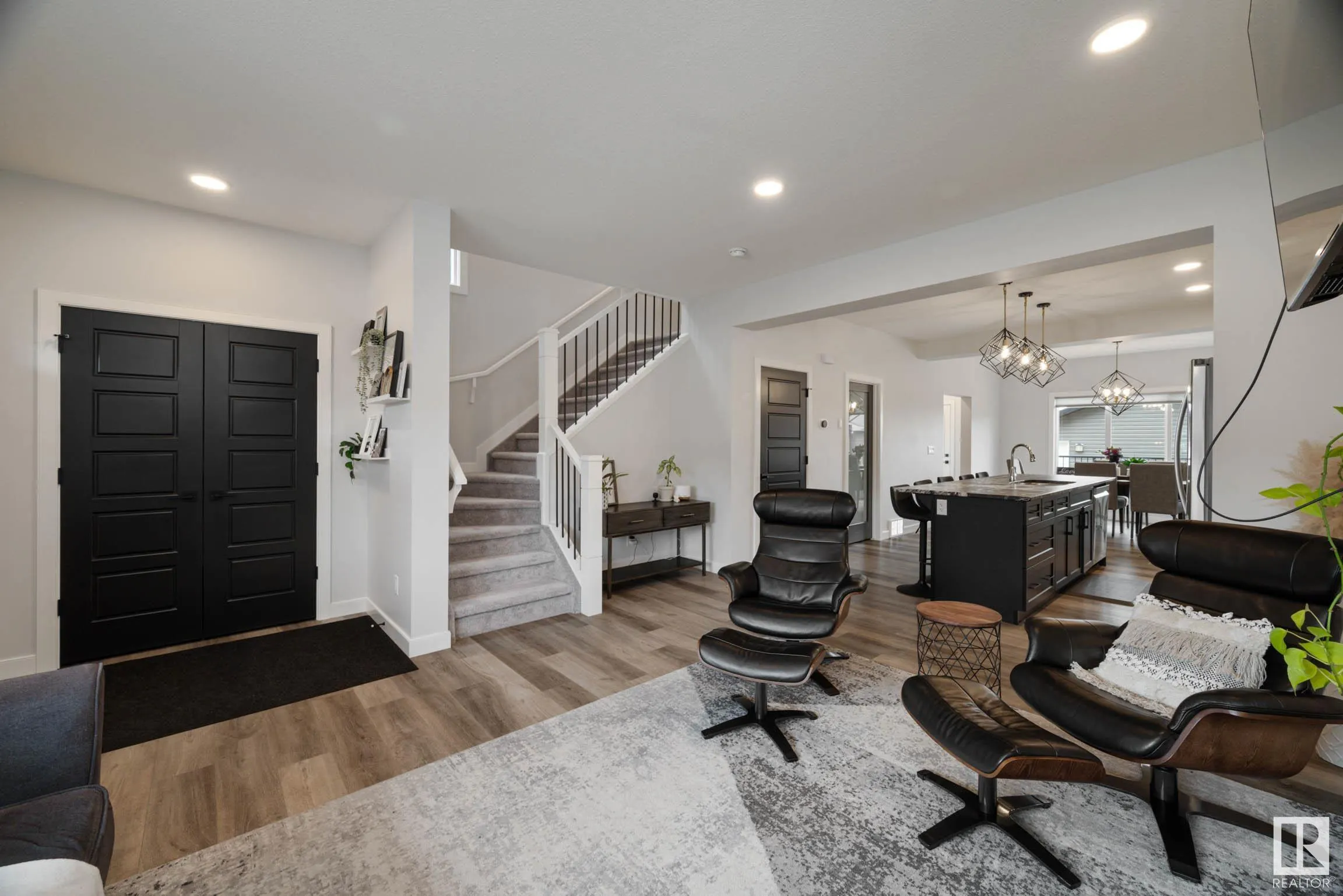 60 REDSPUR Drive