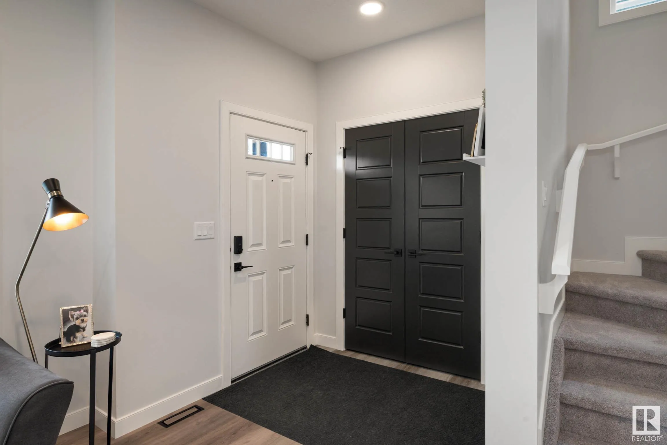 60 REDSPUR Drive