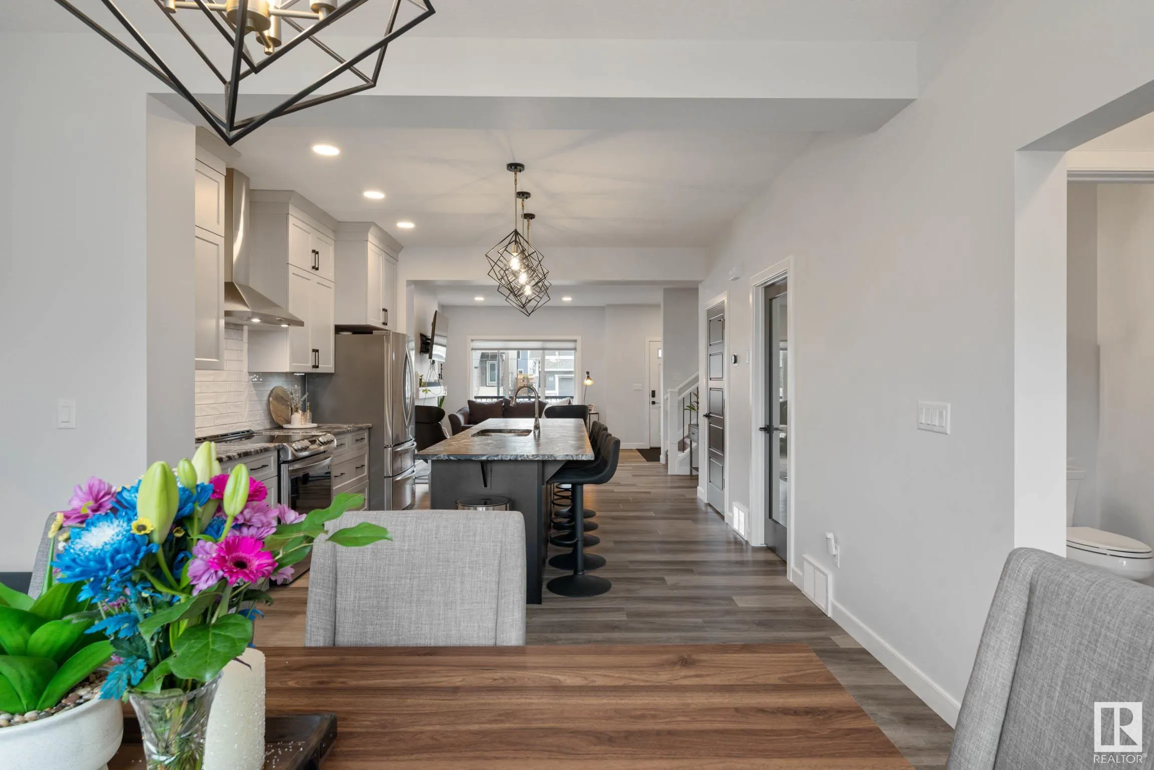 60 REDSPUR Drive