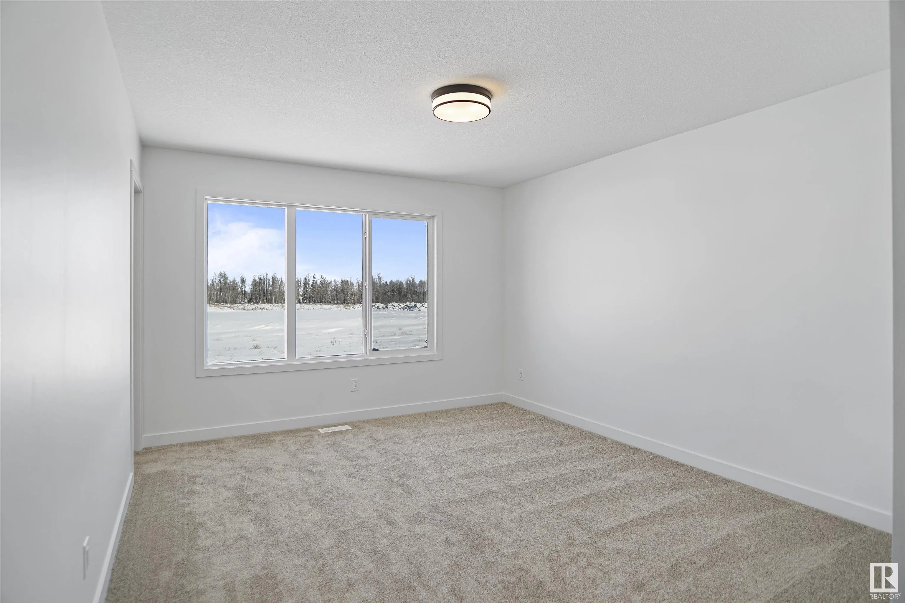 69 NETTLE Crescent