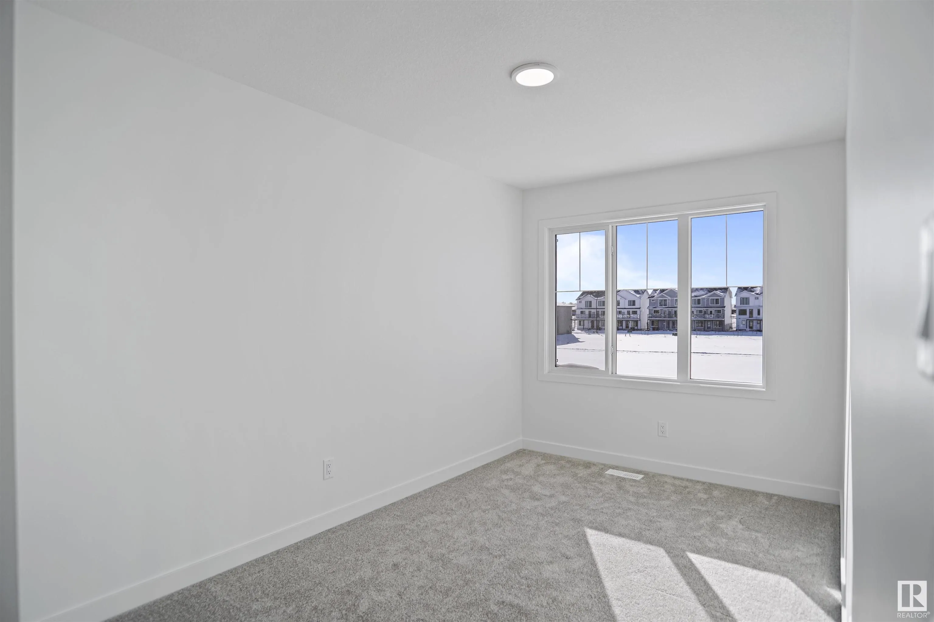 69 NETTLE Crescent
