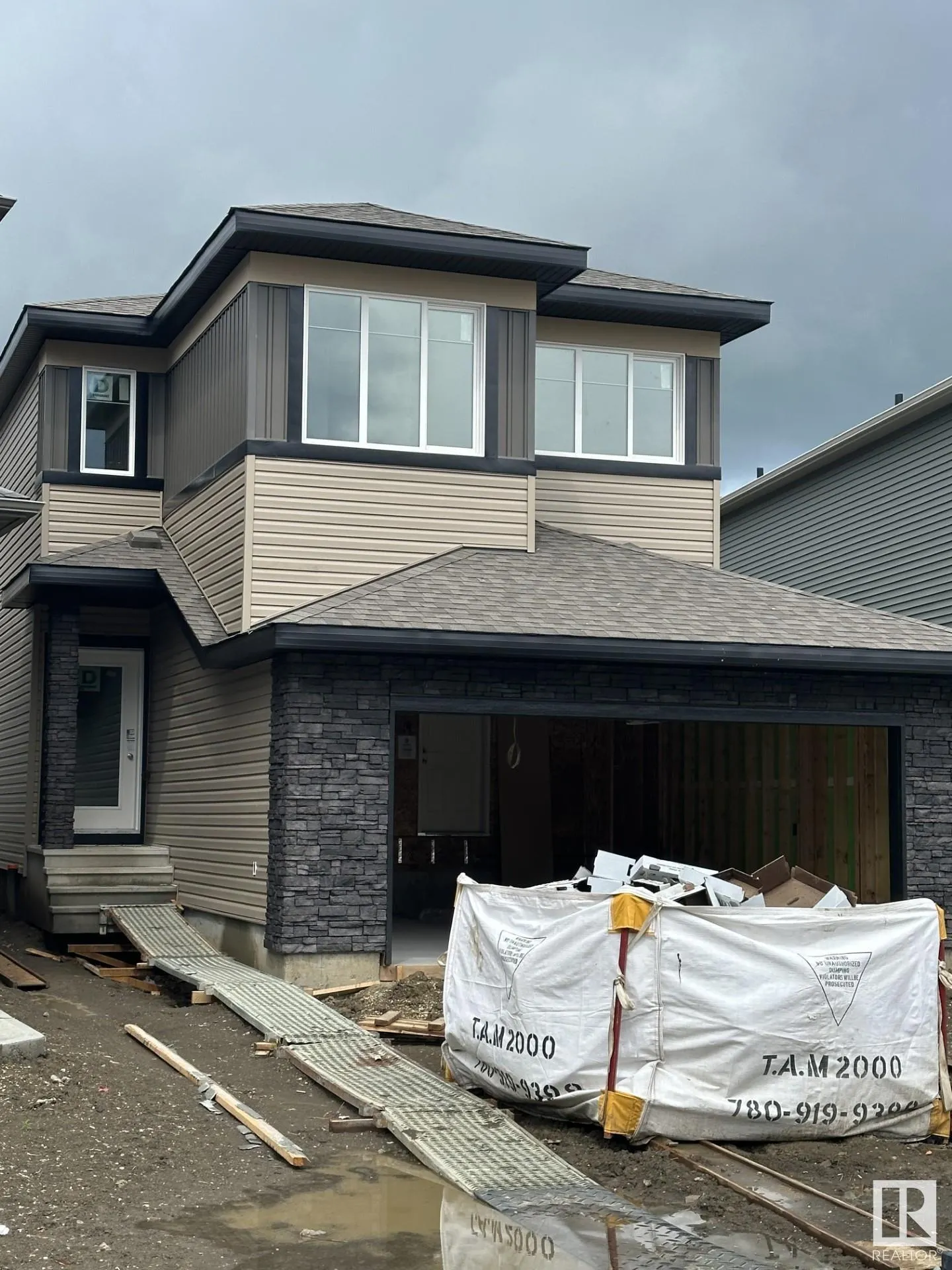 69 NETTLE Crescent
