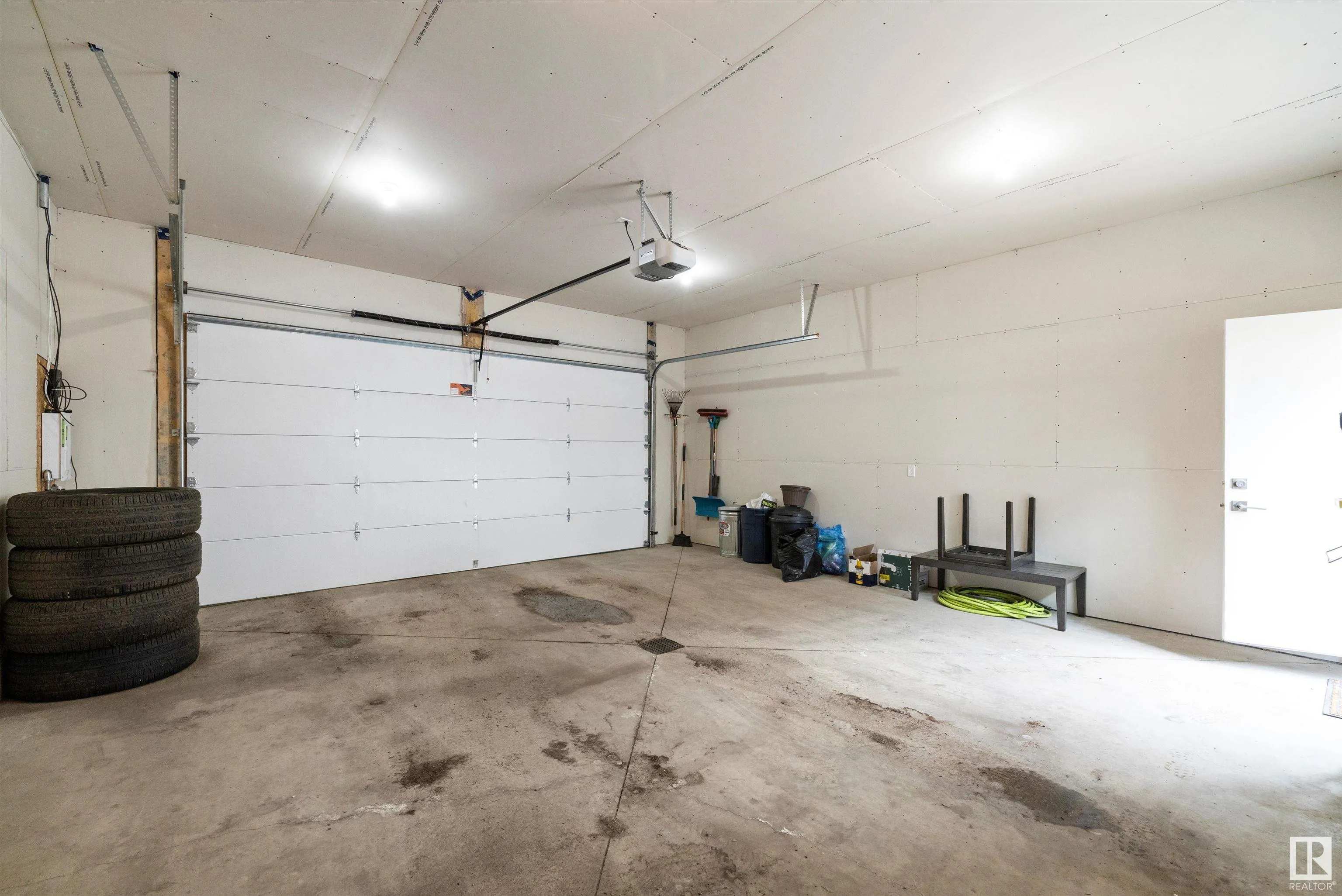 44A VALLEYVIEW Crescent