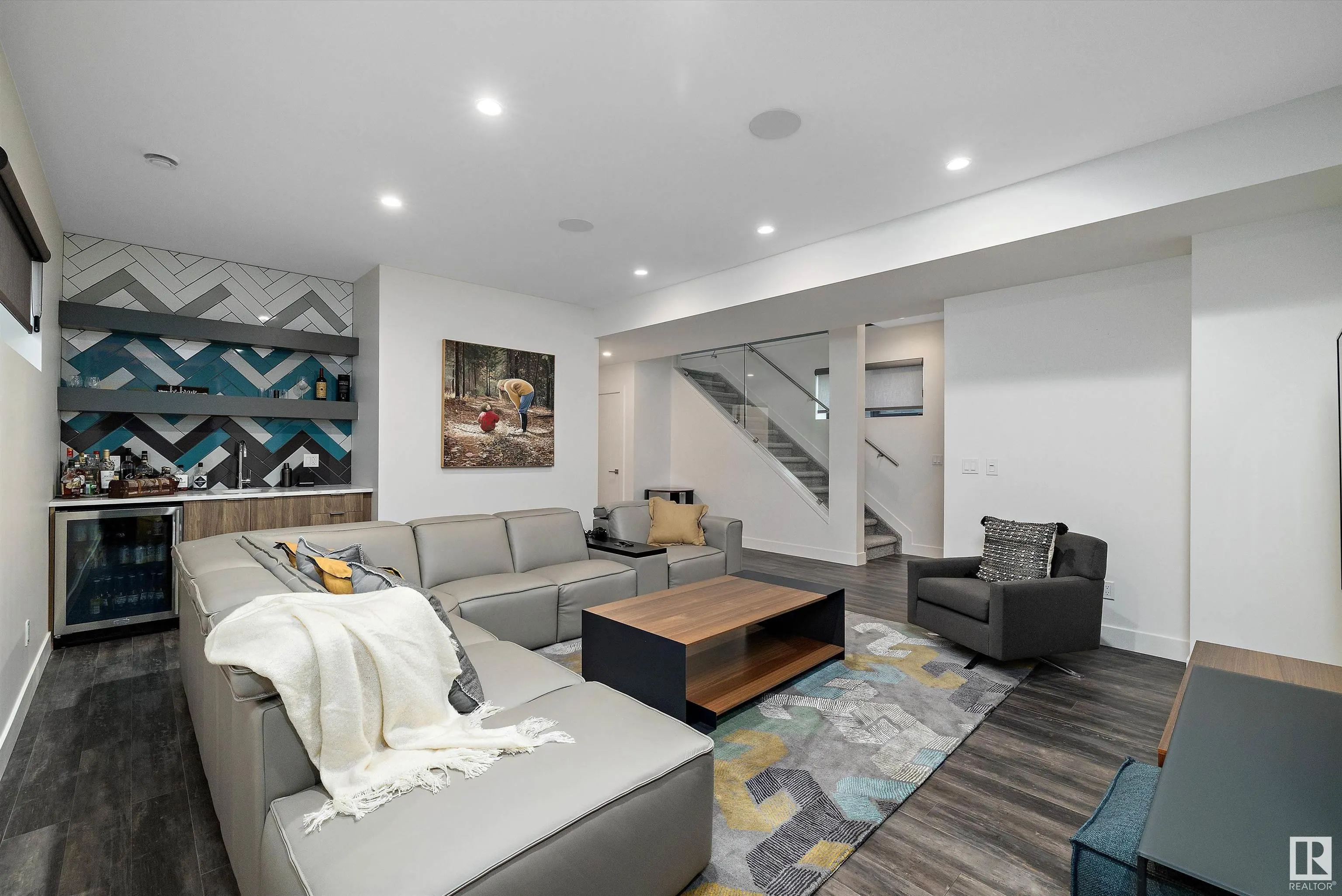 44A VALLEYVIEW Crescent
