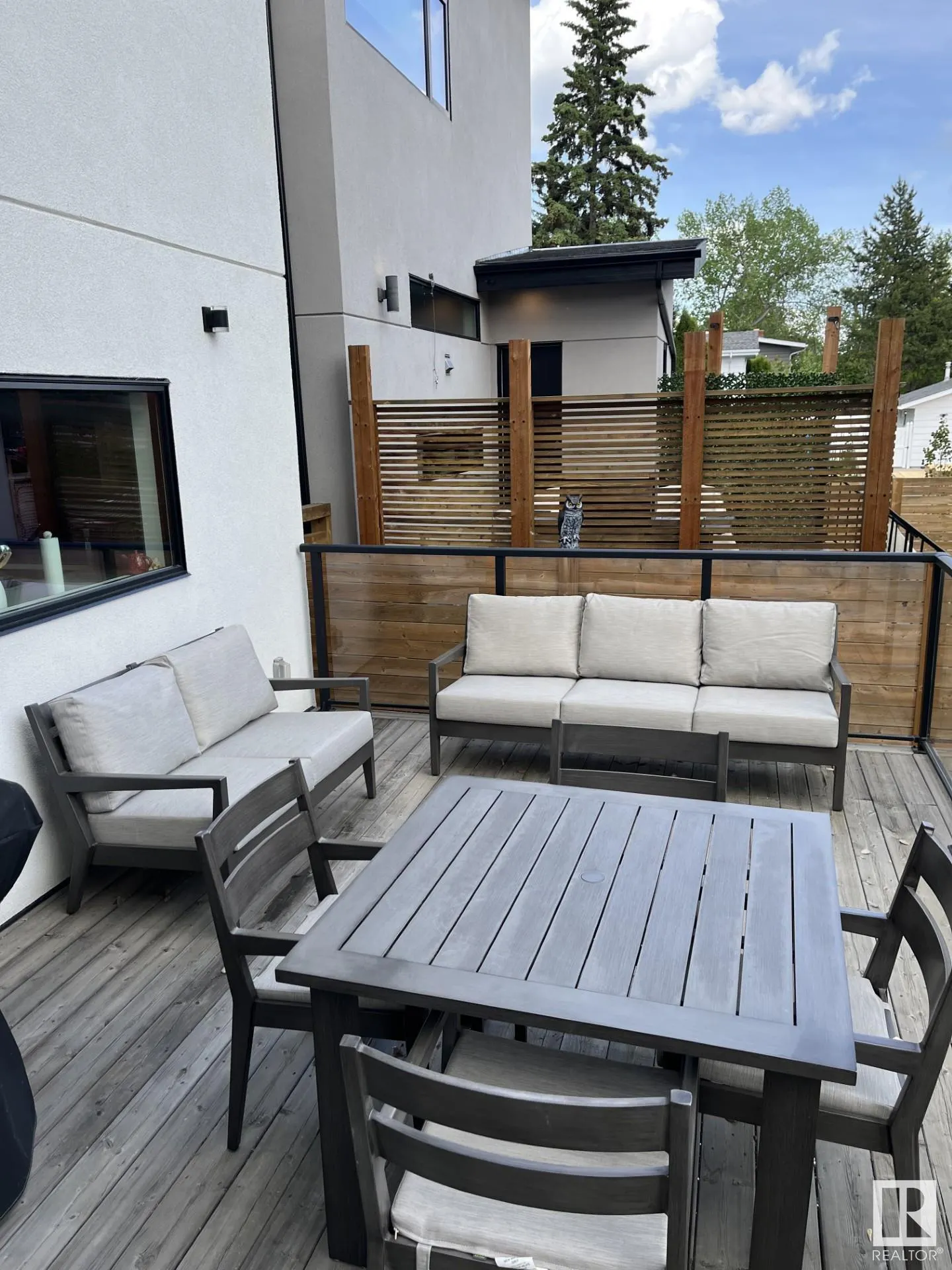 44A VALLEYVIEW Crescent