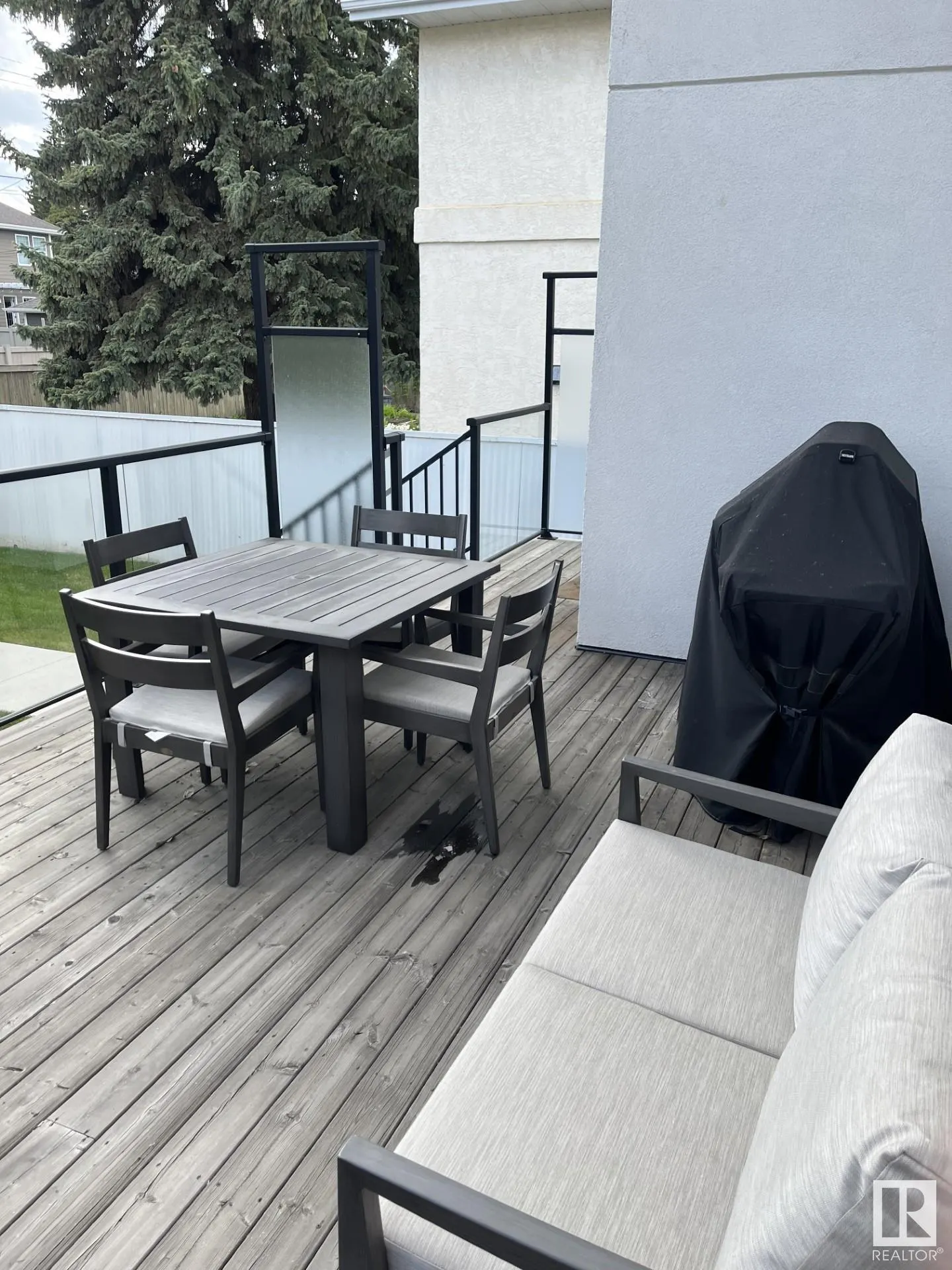 44A VALLEYVIEW Crescent