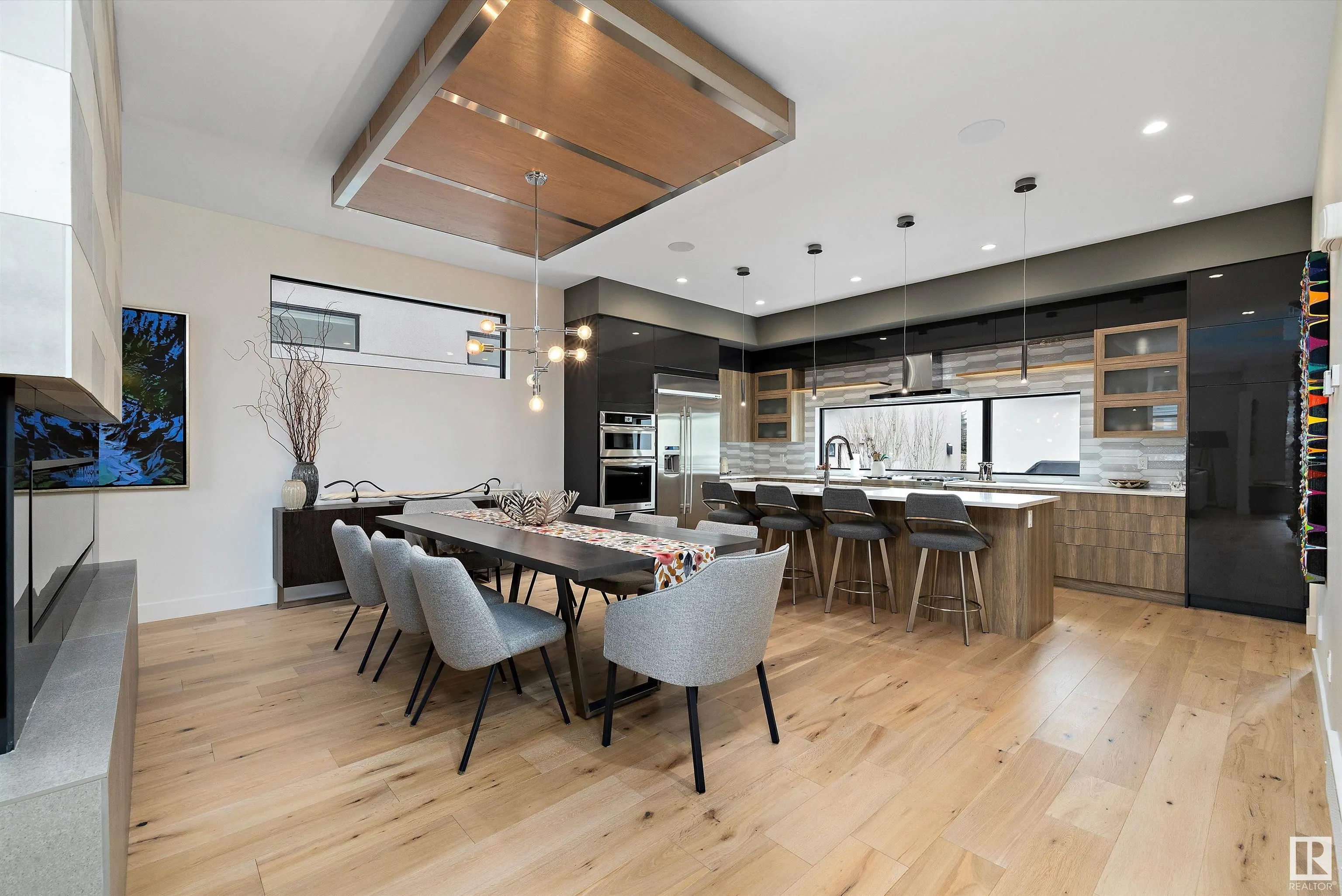 44A VALLEYVIEW Crescent