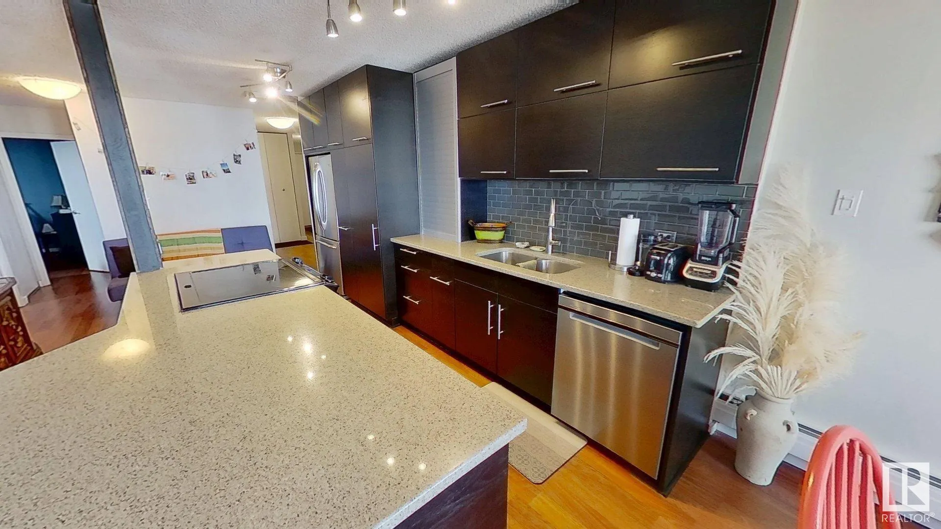 10135 SASKATCHEWAN Drive